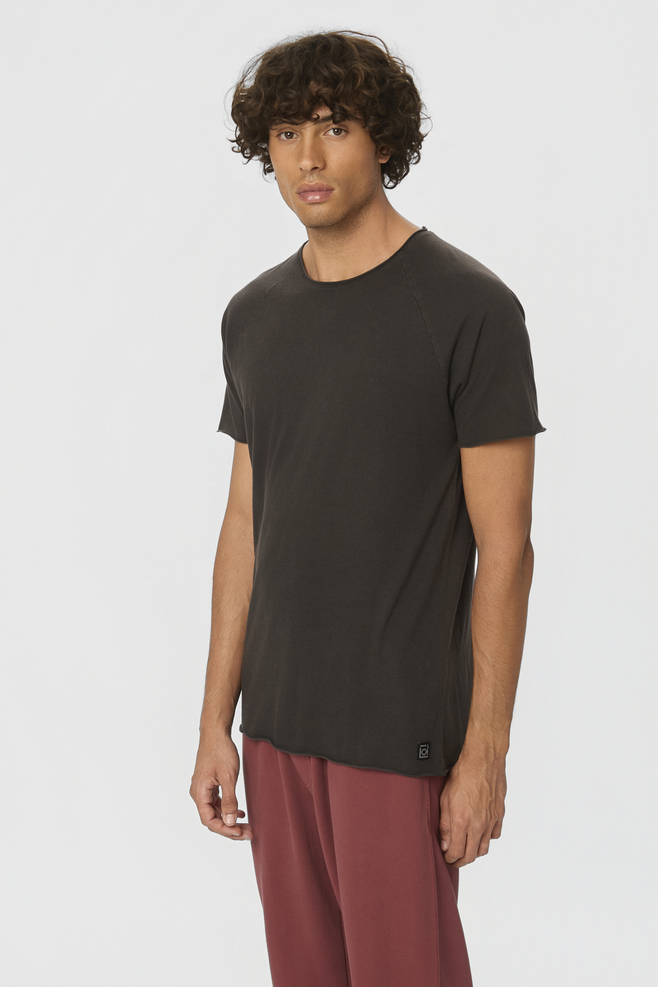 RAW EDGE RAGLAN T-SHIRT