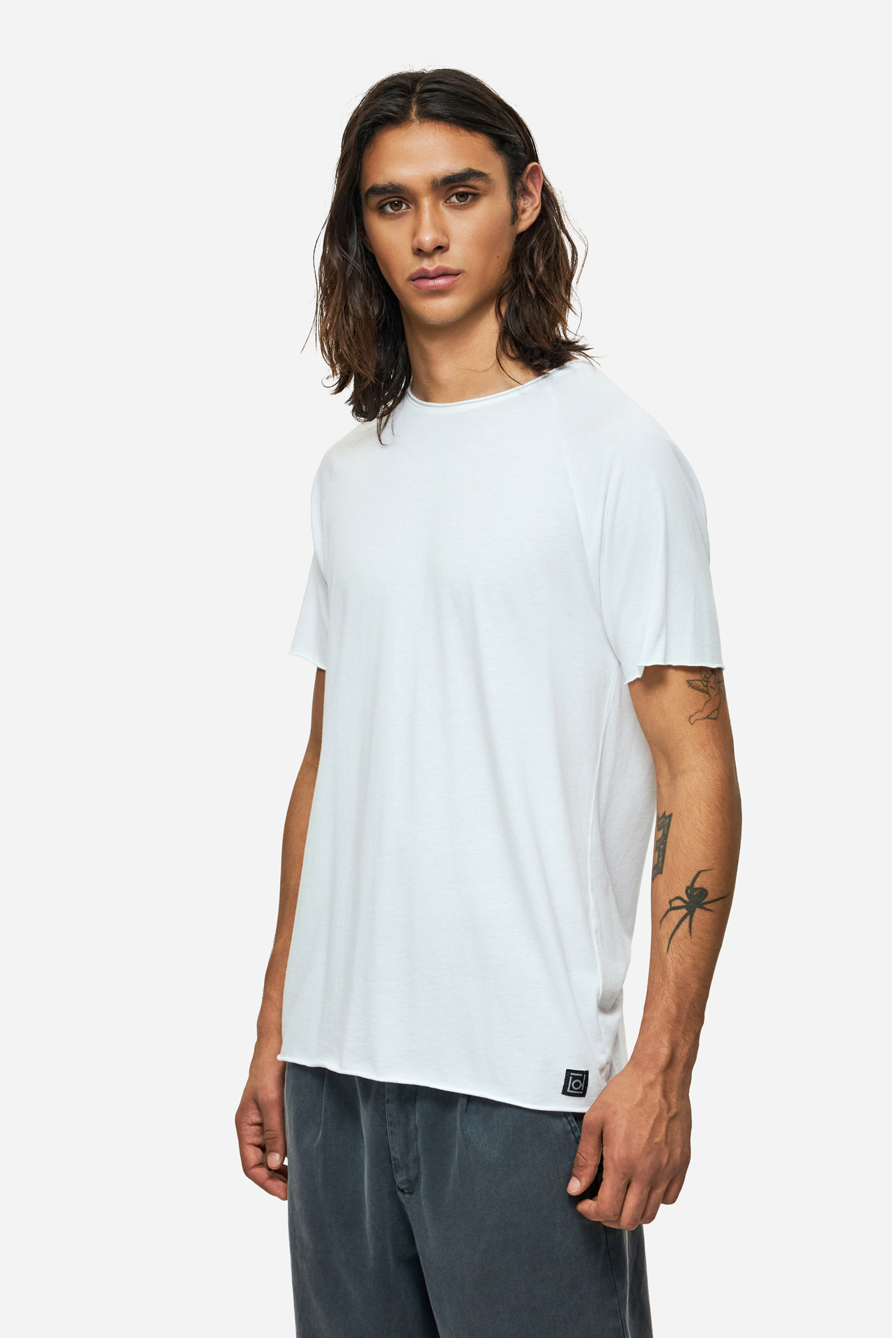 RAW EDGE RAGLAN T-SHIRT