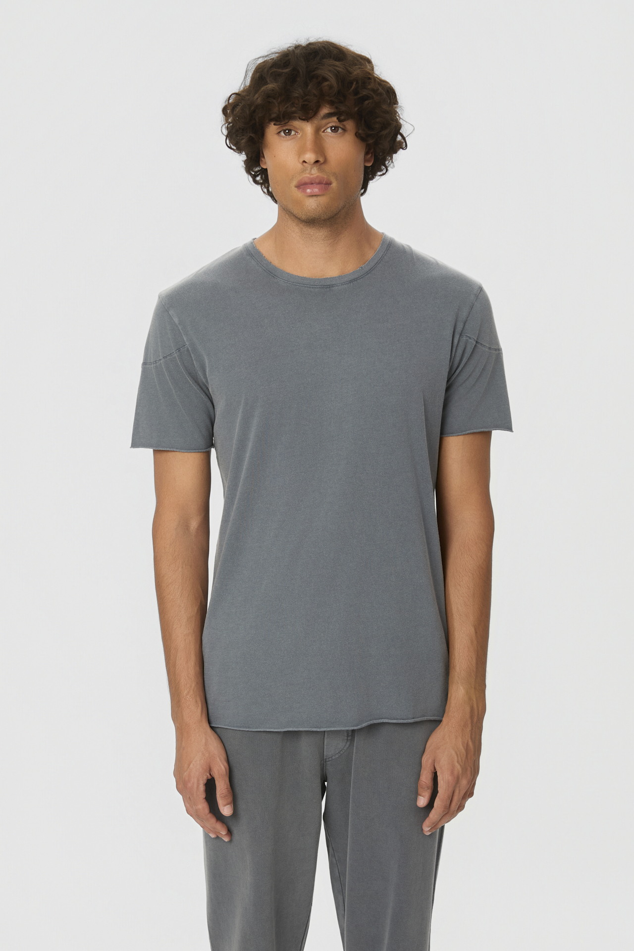 OPEN STITCHES T-SHIRT