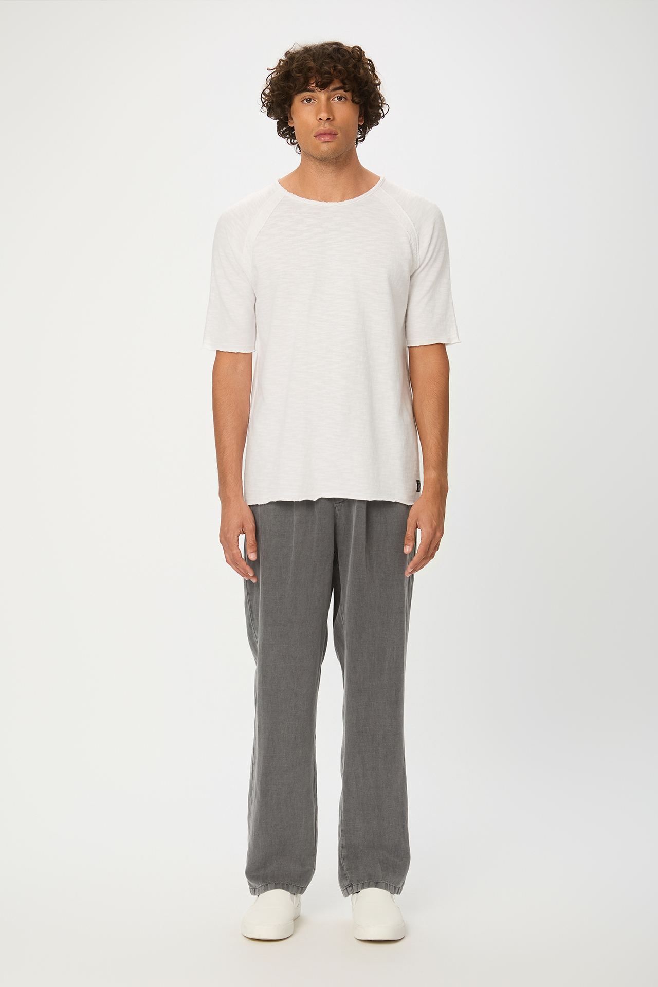 RAGLAN T-SHIRT WITH RAW EDGES