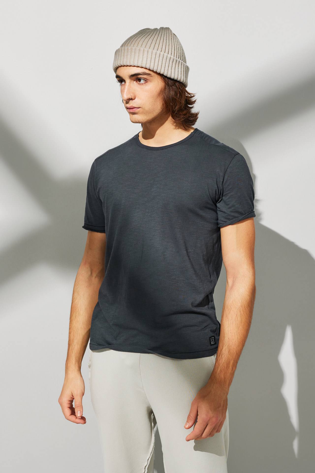 HALF RIB NECK SLUB TEE