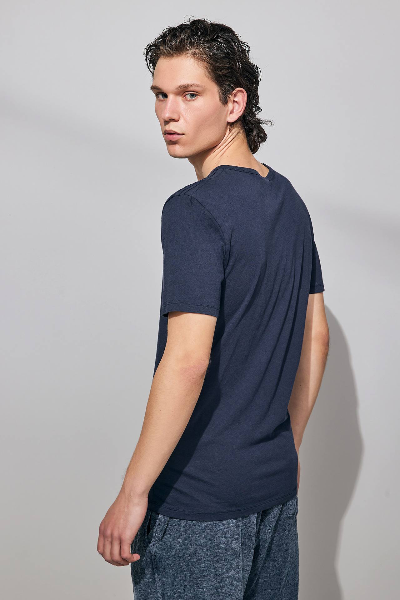 ORGANIC MODAL SHOULDER STITCHING TEE
