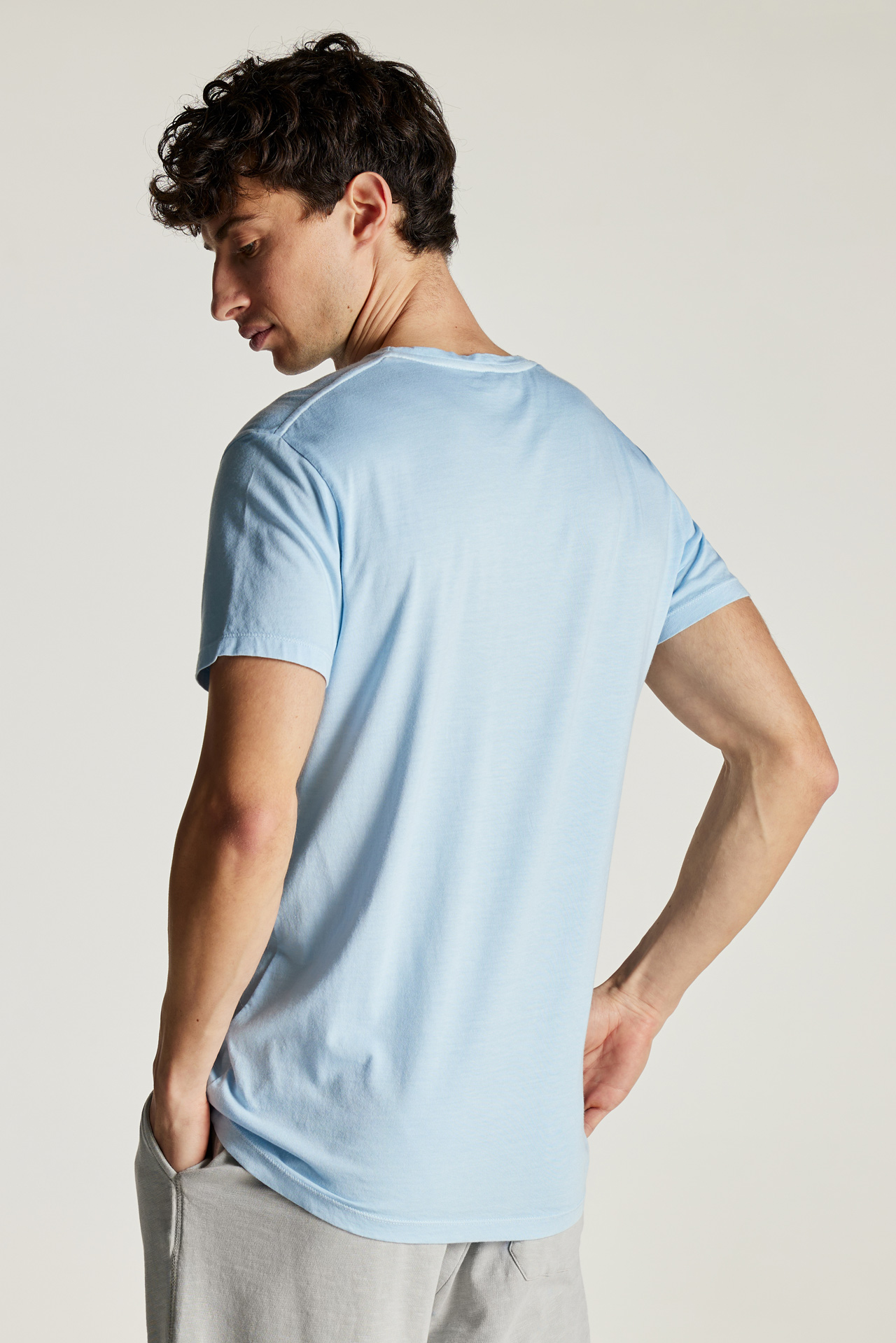 Curved Hem Shortsleeve