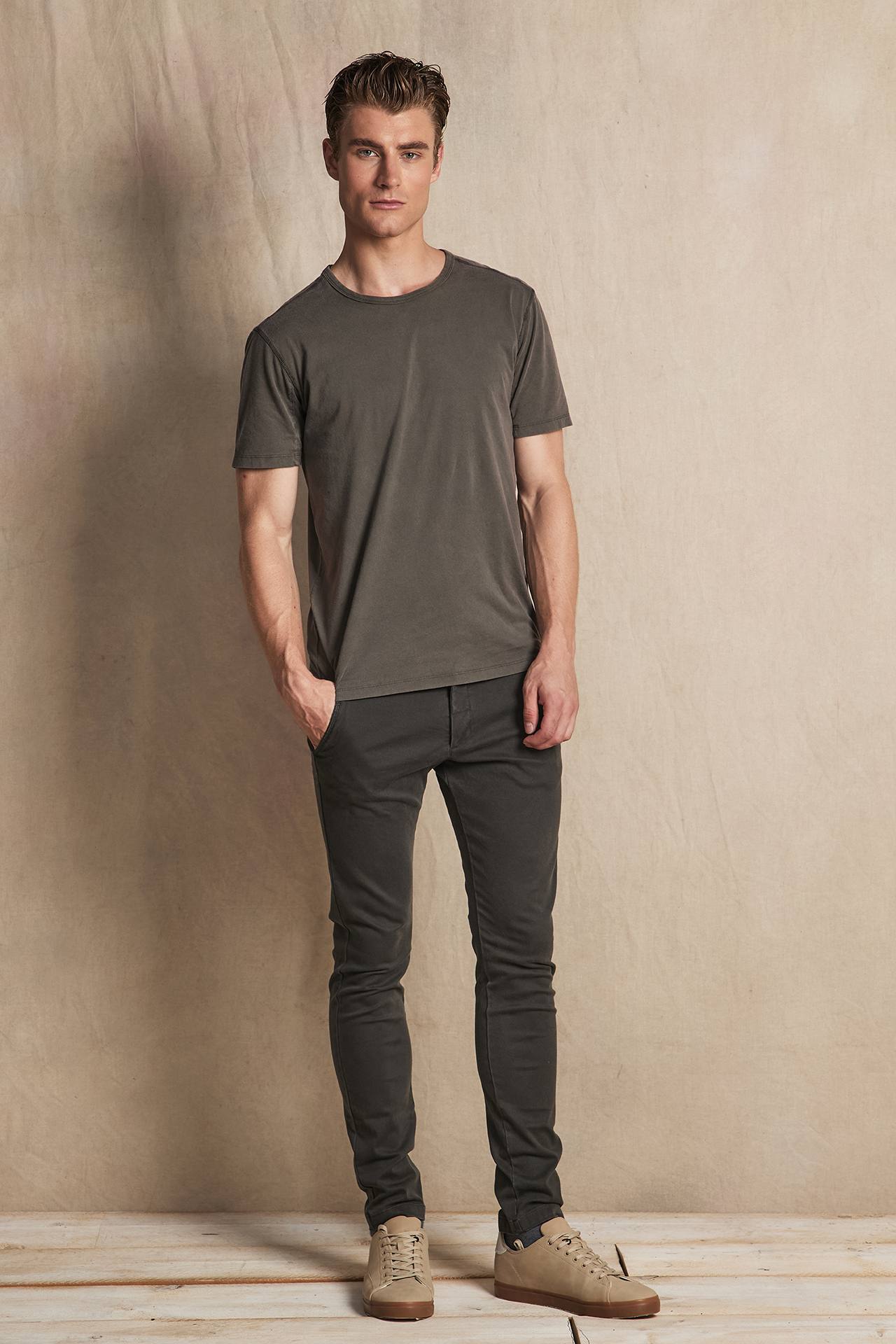 ACID COVER STITCHED DETAIL TEE
