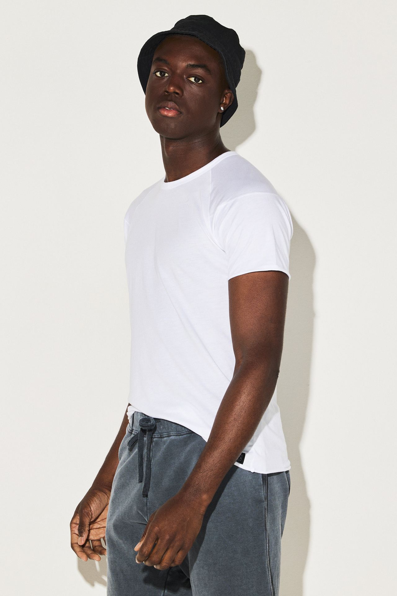 ORGANIC MODAL RAGLAN OPEN STITCH TEE