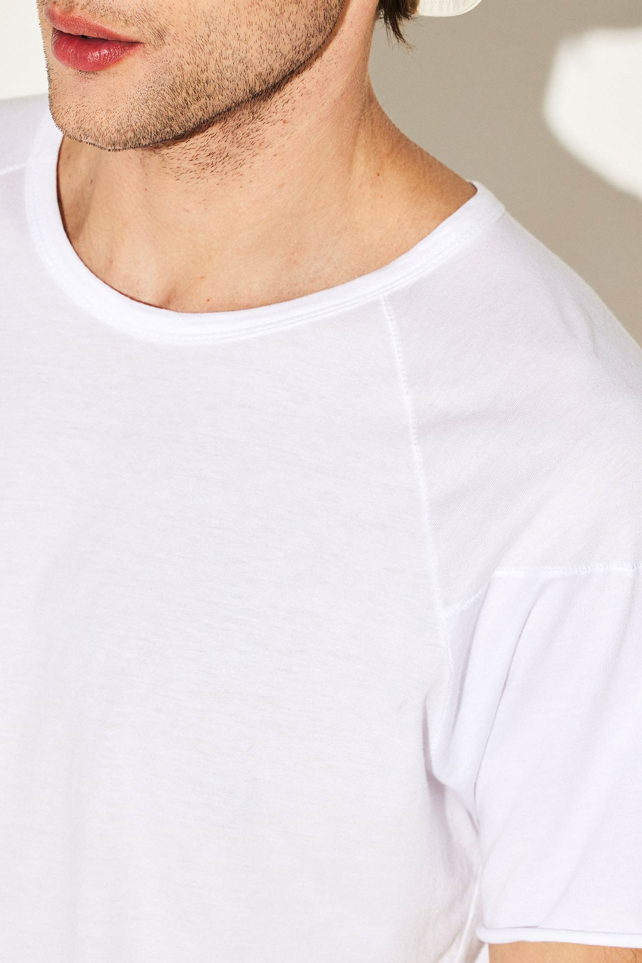 ORGANIC MODAL RAGLAN OPEN STITCH TEE