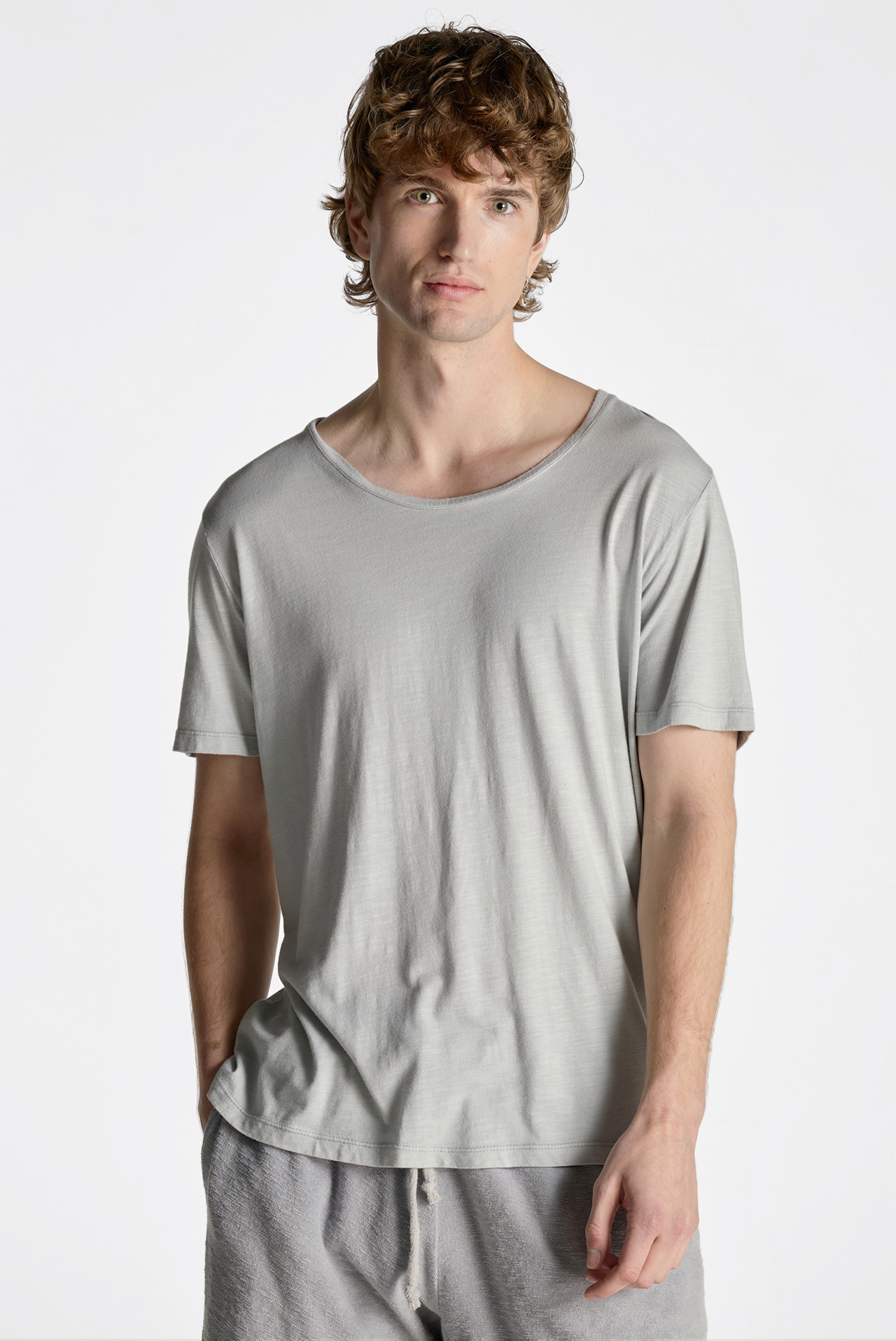 Scoop-Neck Shortsleeve