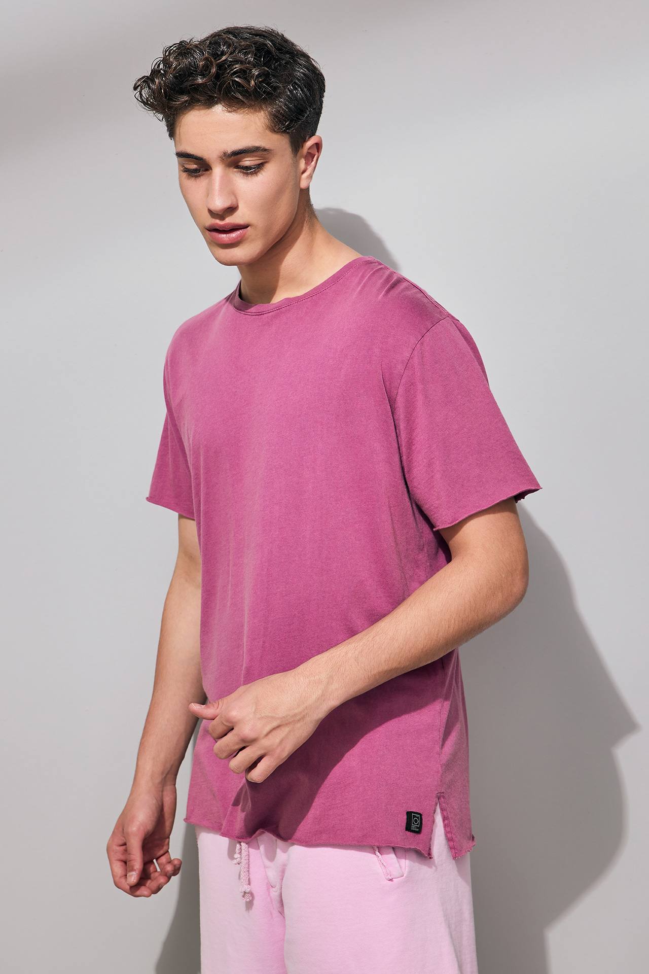 MODAL ACID RAW CUT TEE