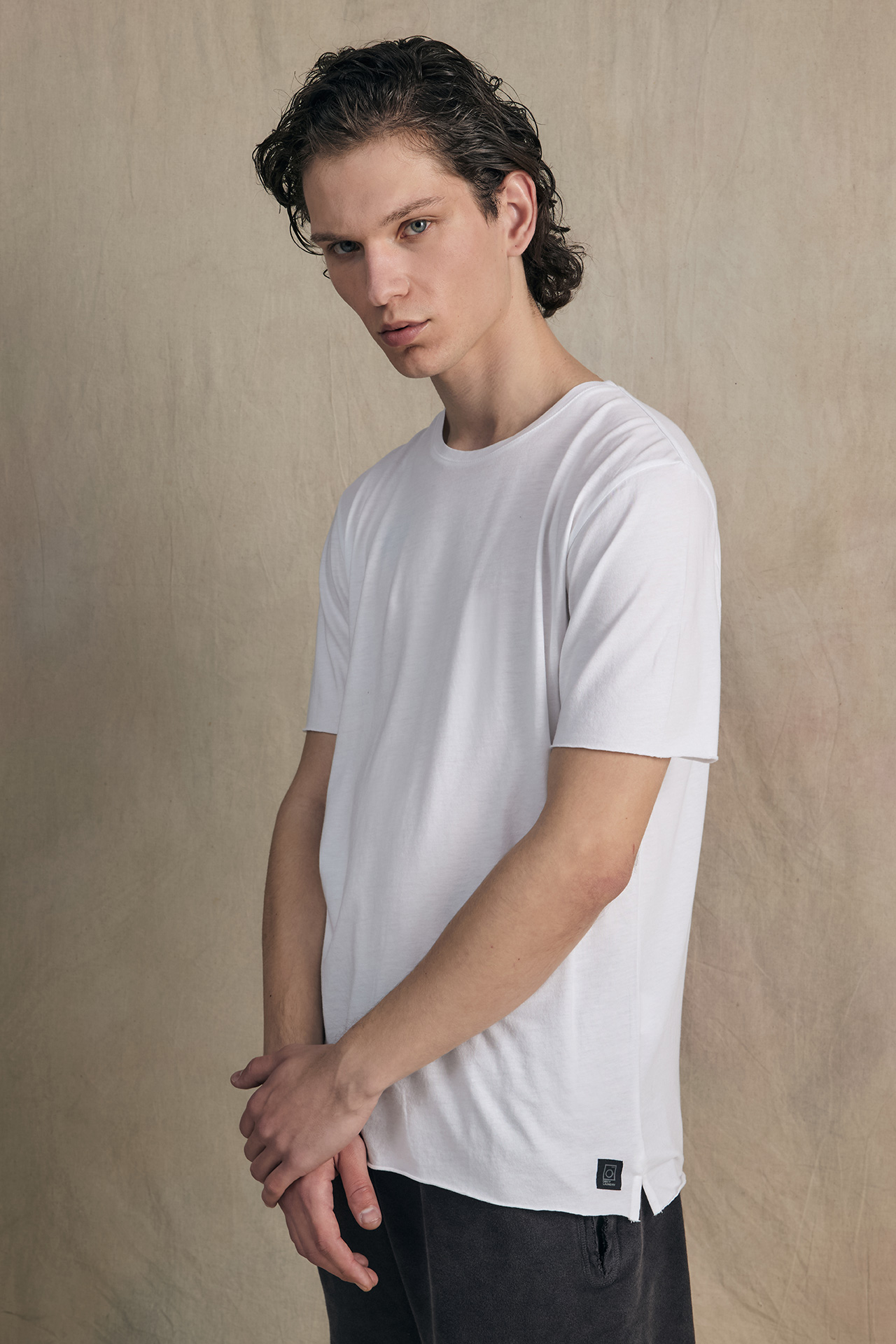 MODAL ACID RAW CUT TEE