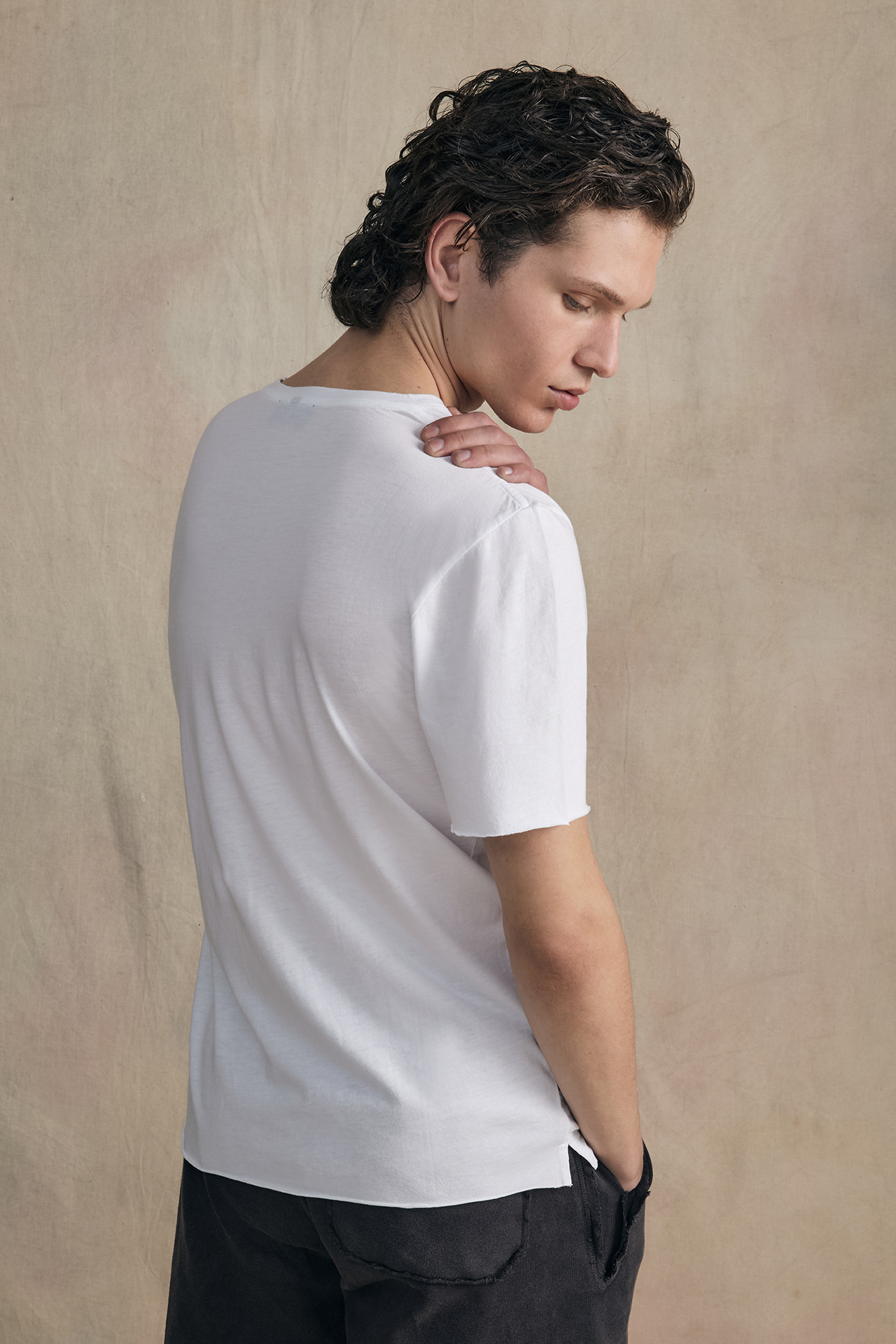 MODAL ACID RAW CUT TEE