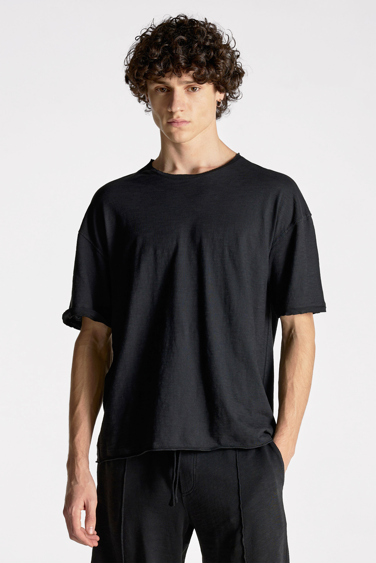 Raw Cut Detail Shortsleeve