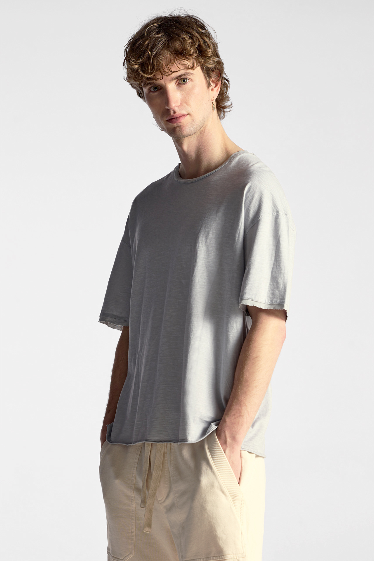 Raw Cut Detail Shortsleeve