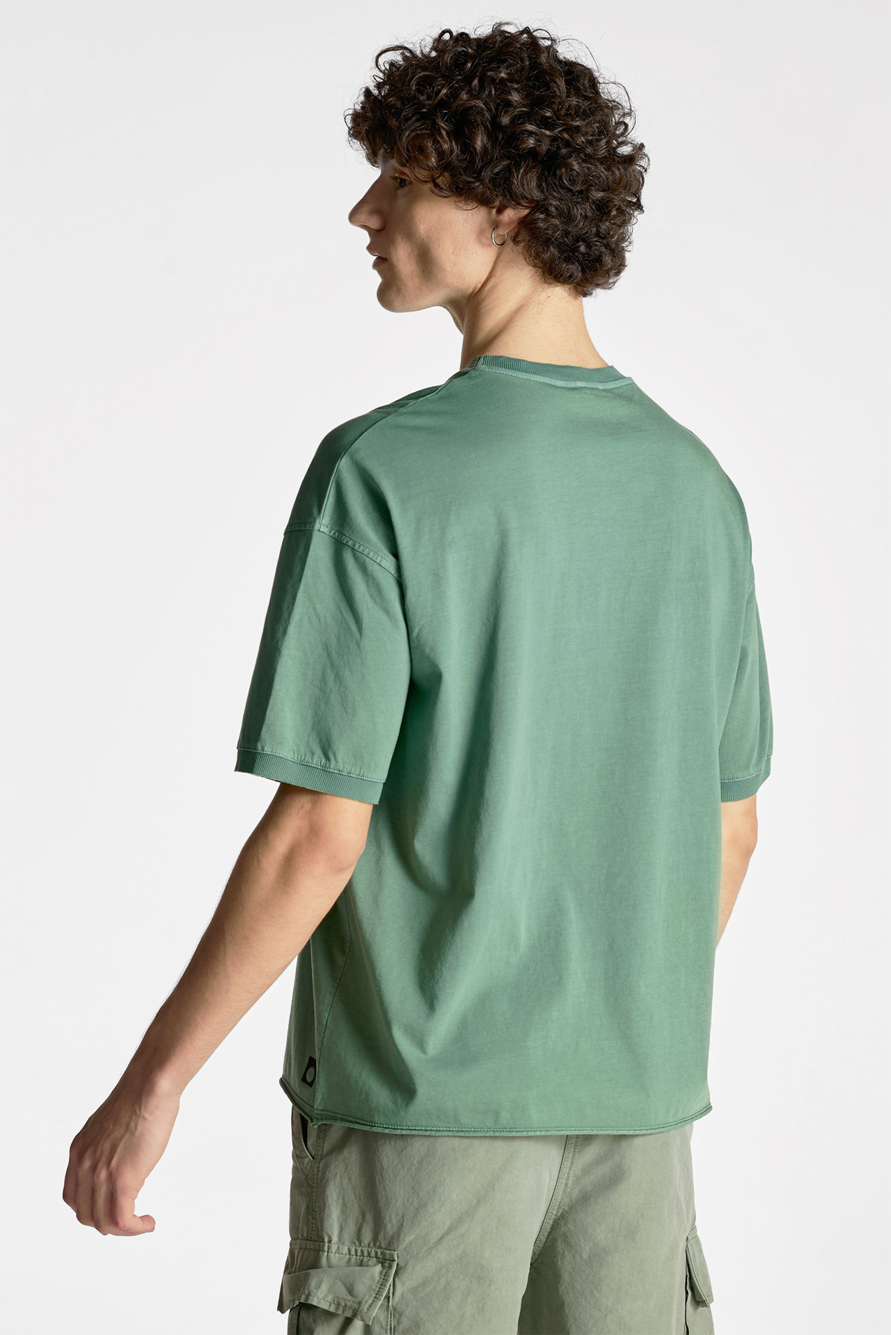 Raw Cut Detail Shortsleeve