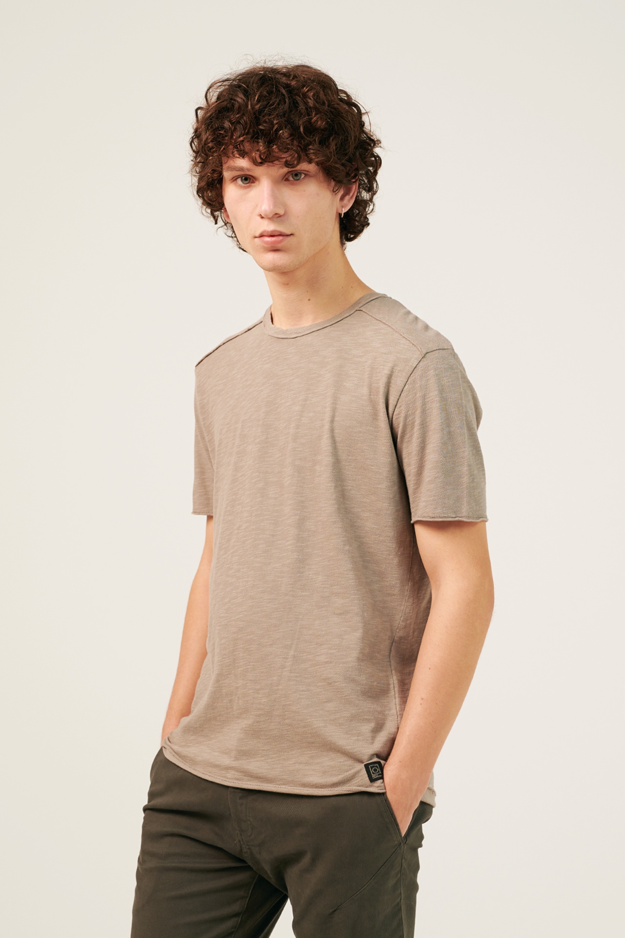 SLUB TEE WITH RAW SEAMS