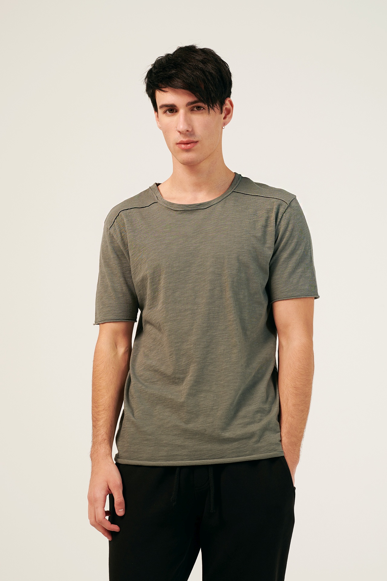 SLUB TEE WITH RAW SEAMS
