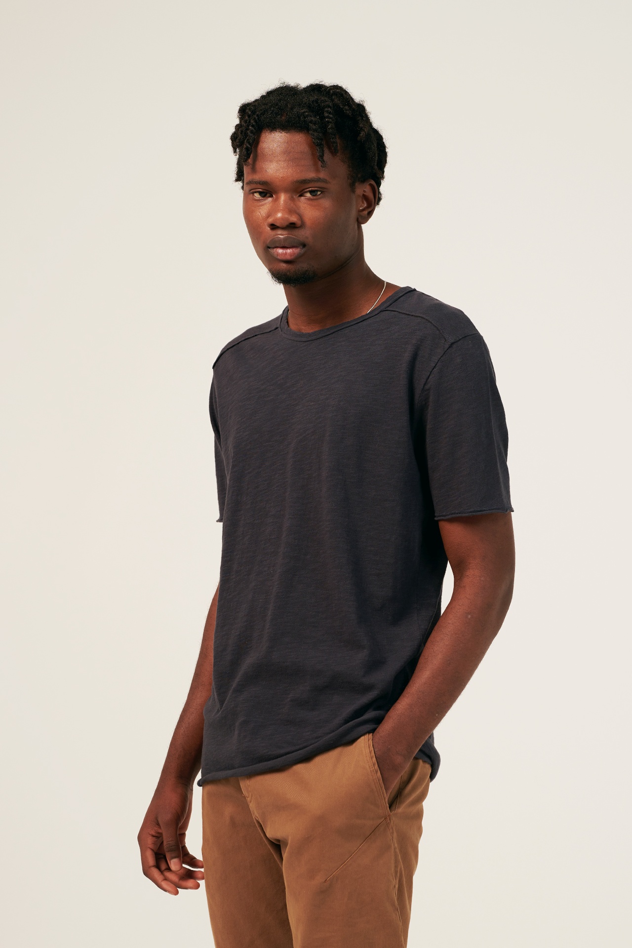 SLUB TEE WITH RAW SEAMS