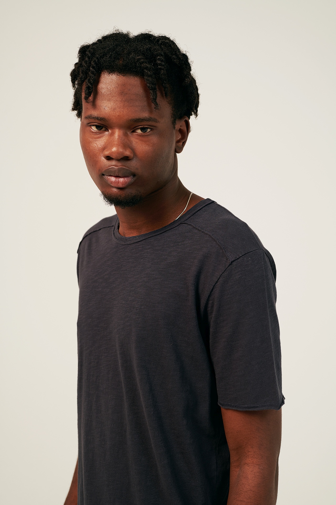 SLUB TEE WITH RAW SEAMS
