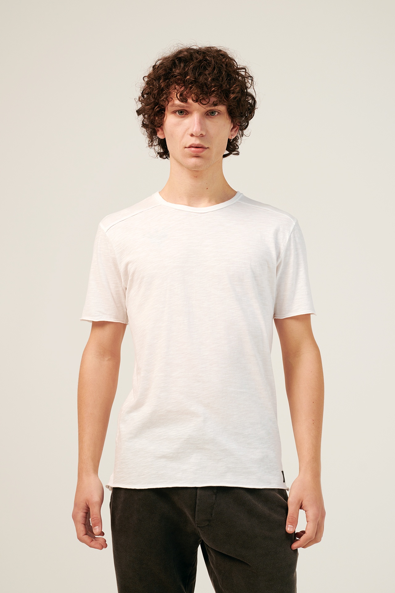SLUB TEE WITH RAW SEAMS