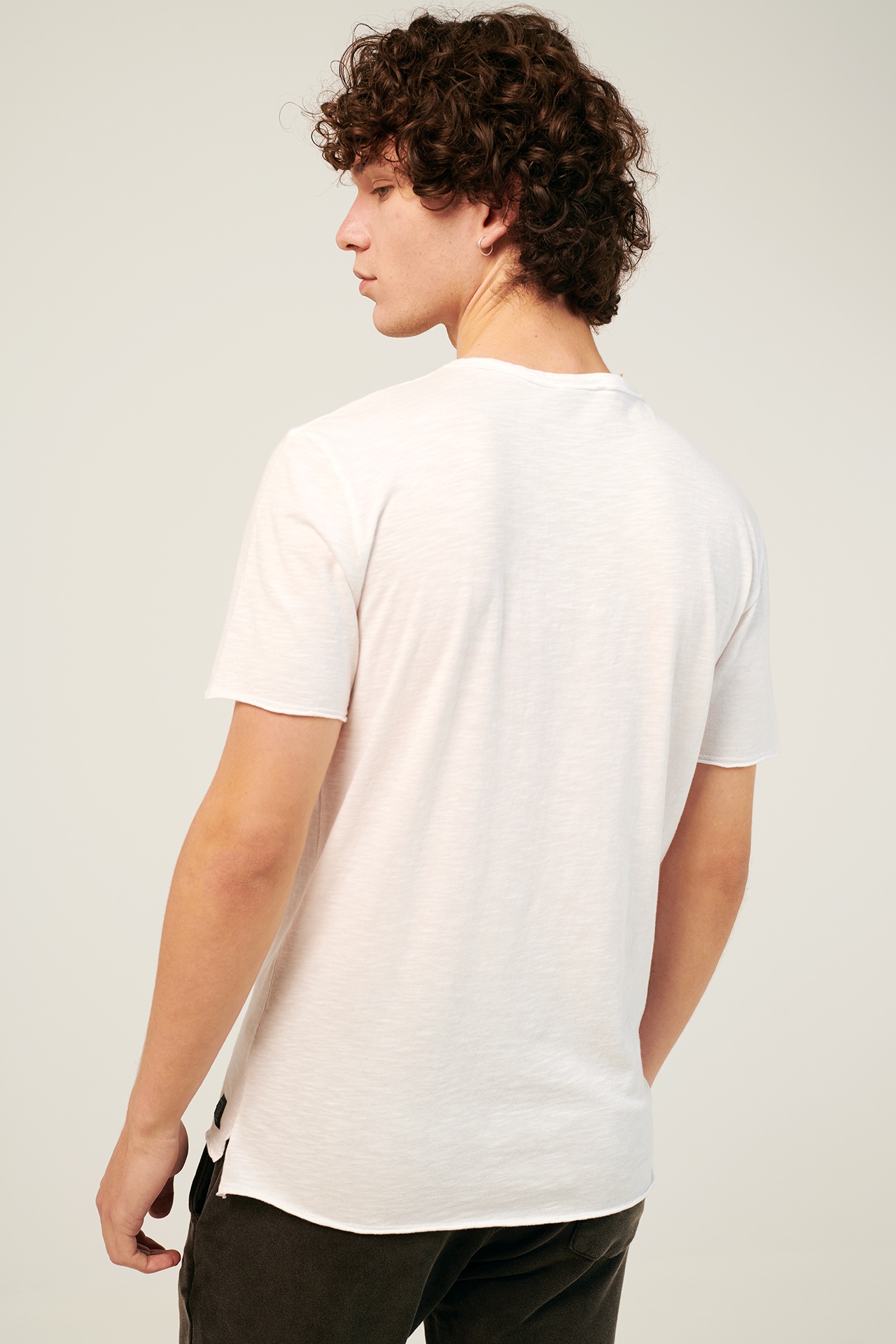 SLUB TEE WITH RAW SEAMS