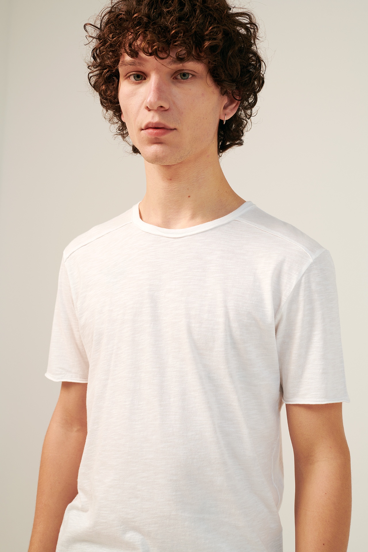 SLUB TEE WITH RAW SEAMS