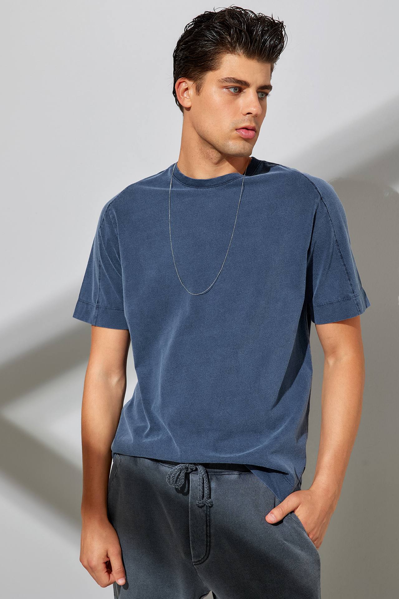 ACID OPEN STITCH DETAIL TEE