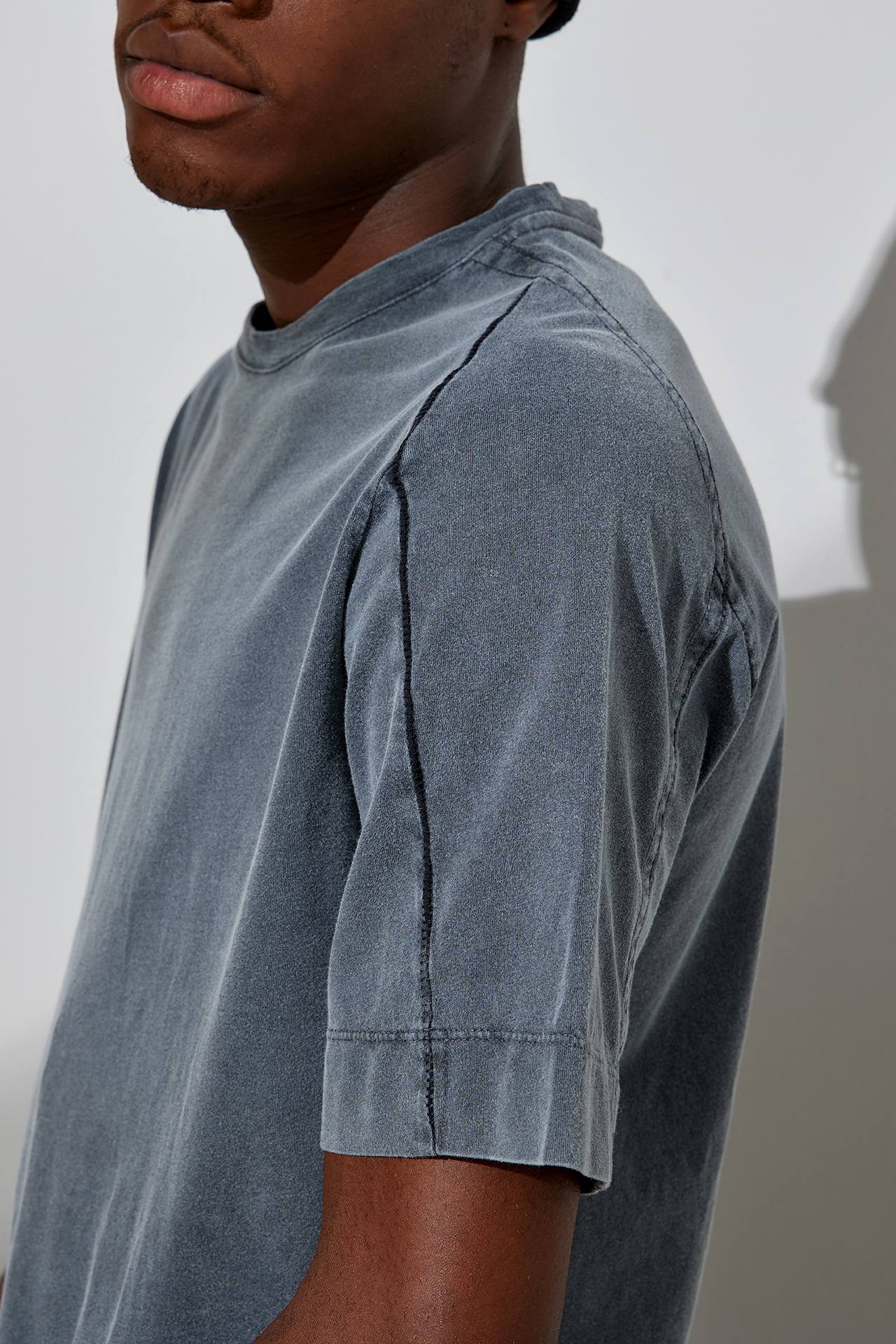 ACID OPEN STITCH DETAIL TEE