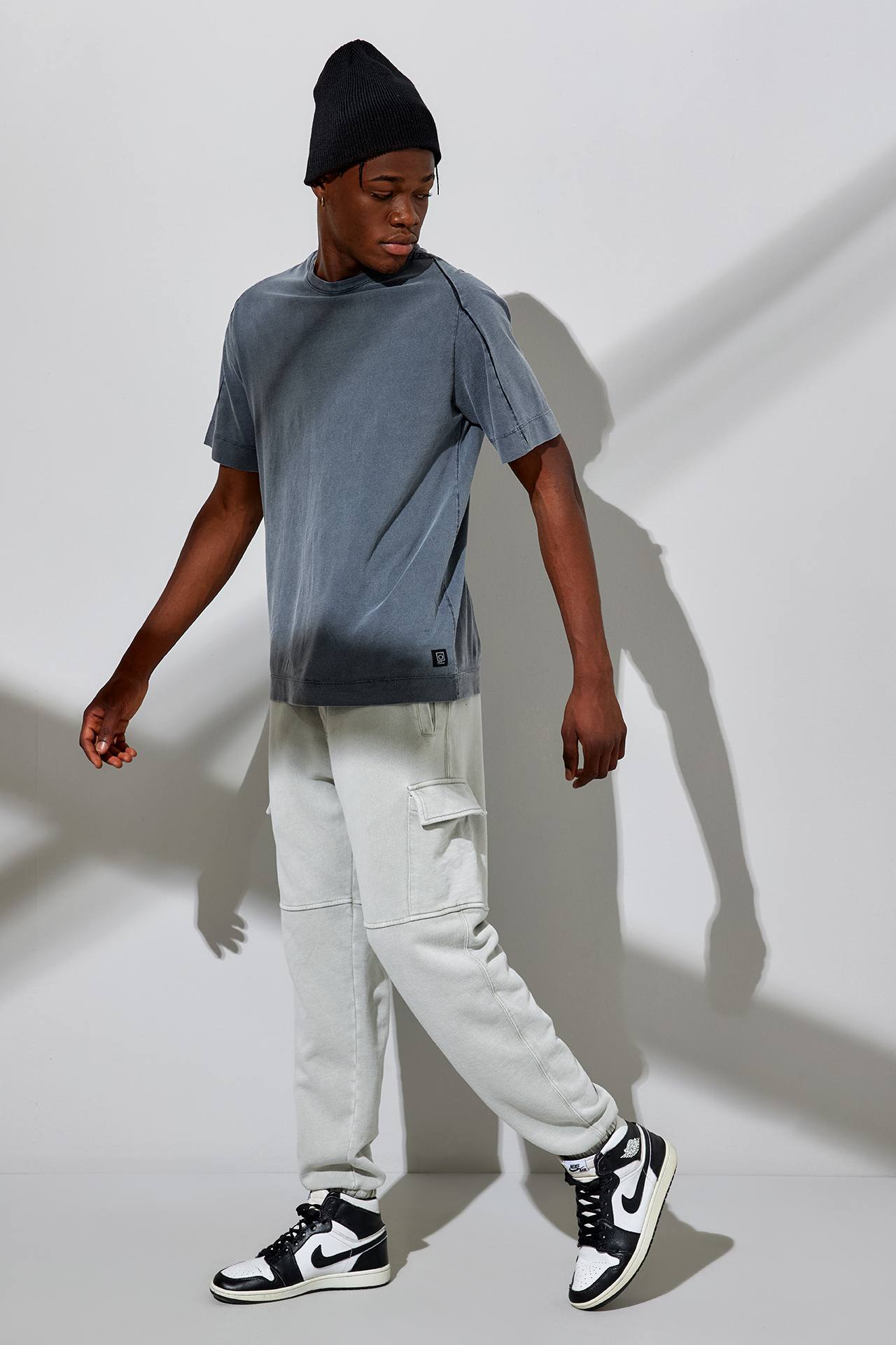 ACID OPEN STITCH DETAIL TEE