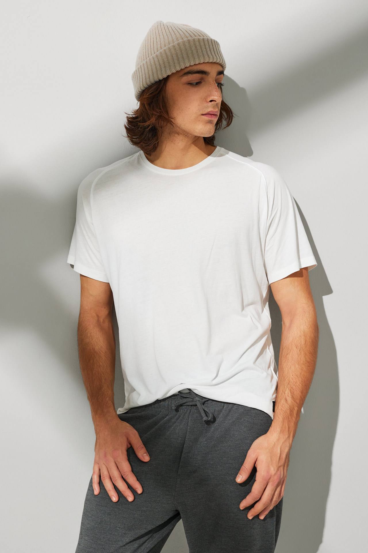 CARBON MODAL RAGLAN TEE
