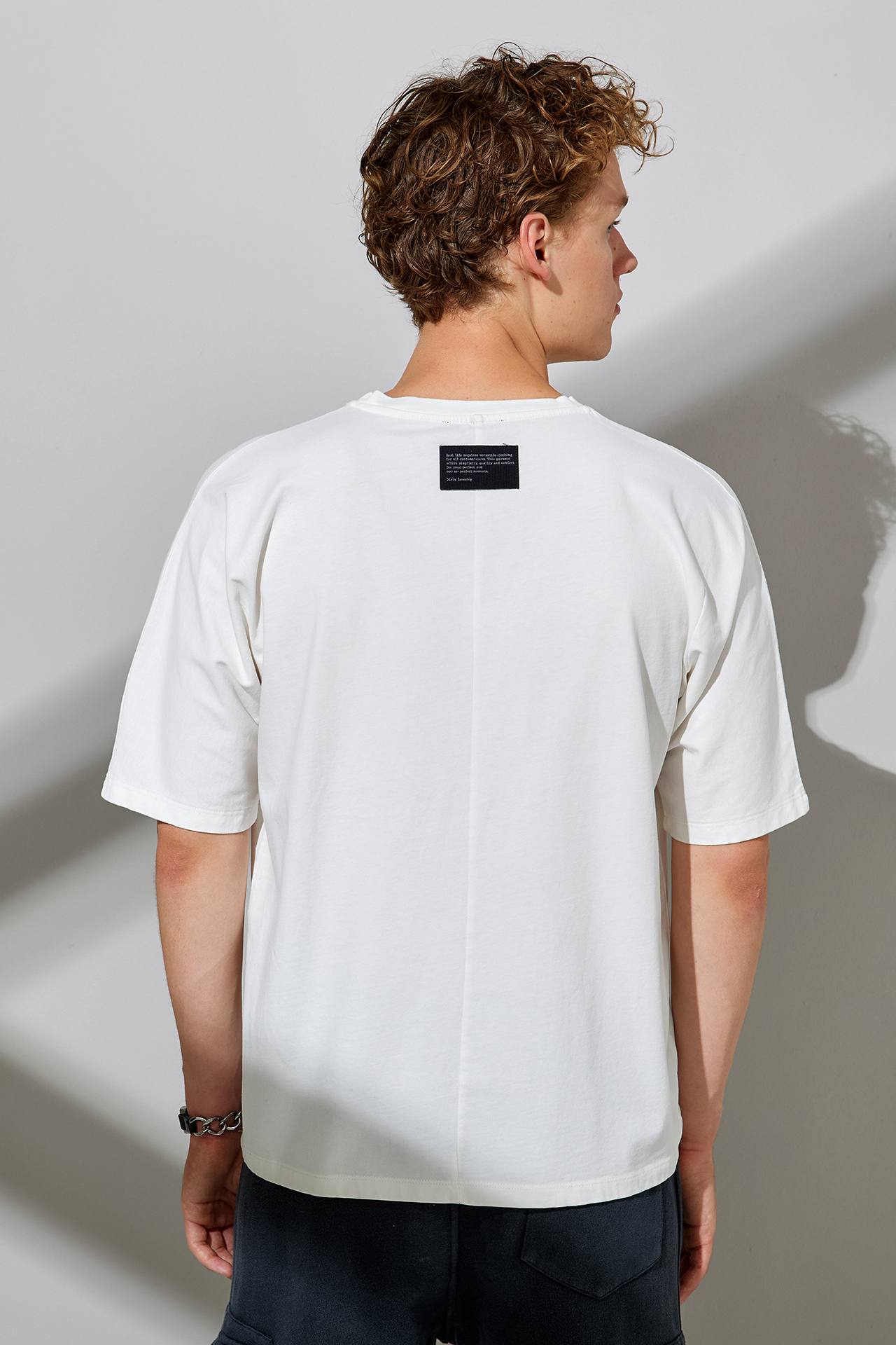 CARBON OVERSIZED TEE