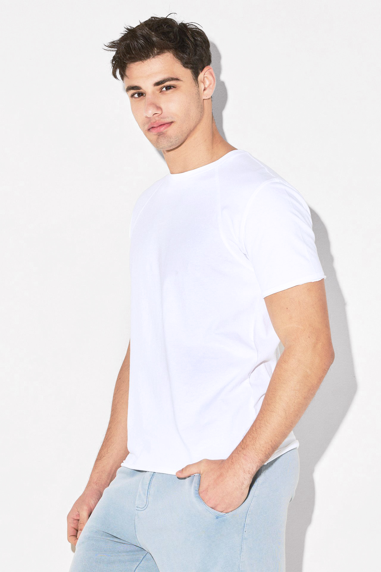 SLEEVE SEAM DETAIL TEE