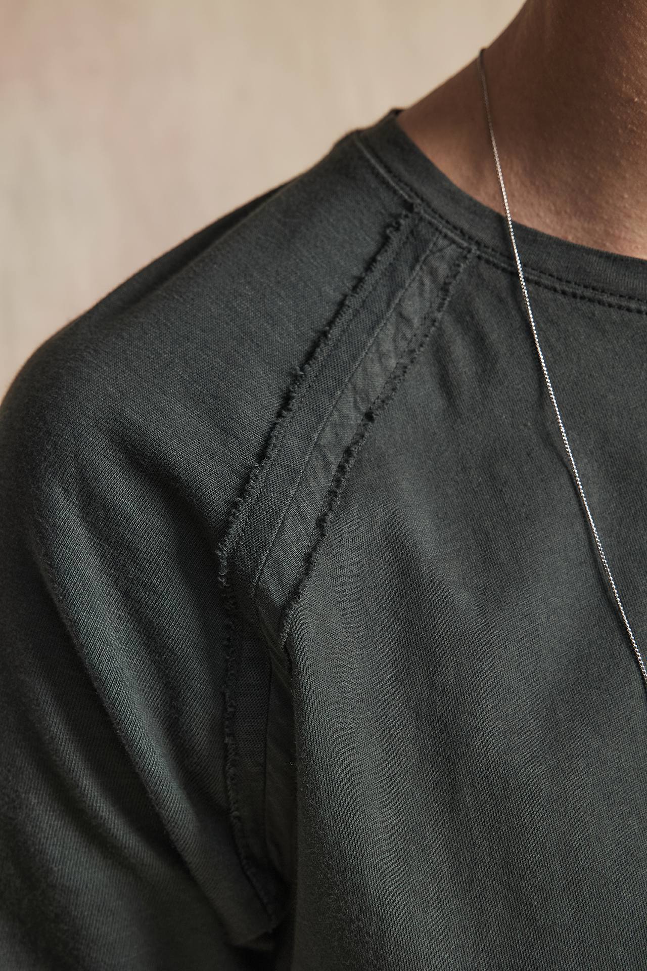 COMBINED RAGLAN T-SHIRT