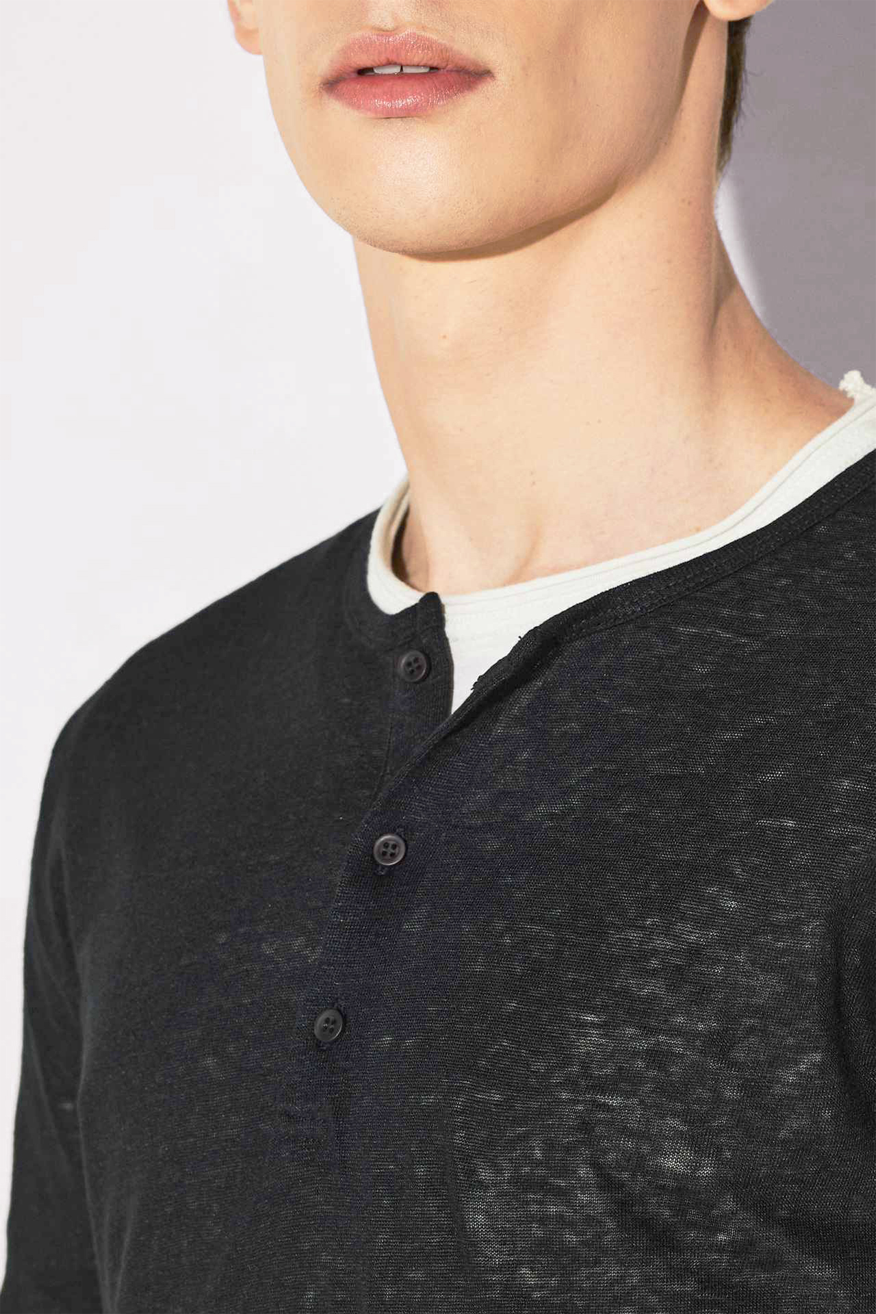 PURE LINEN FRONT PLACKET TEE