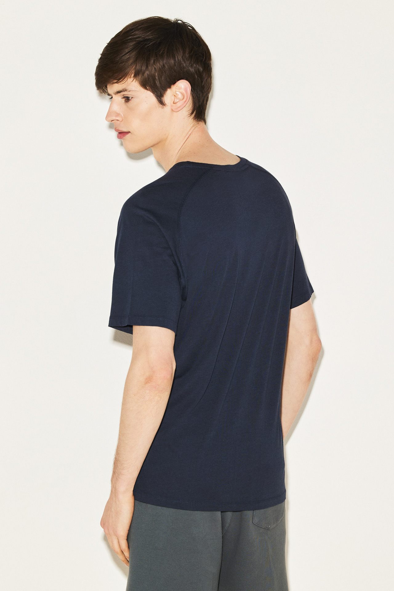 ORGANIC MODAL RAGLAN TEE