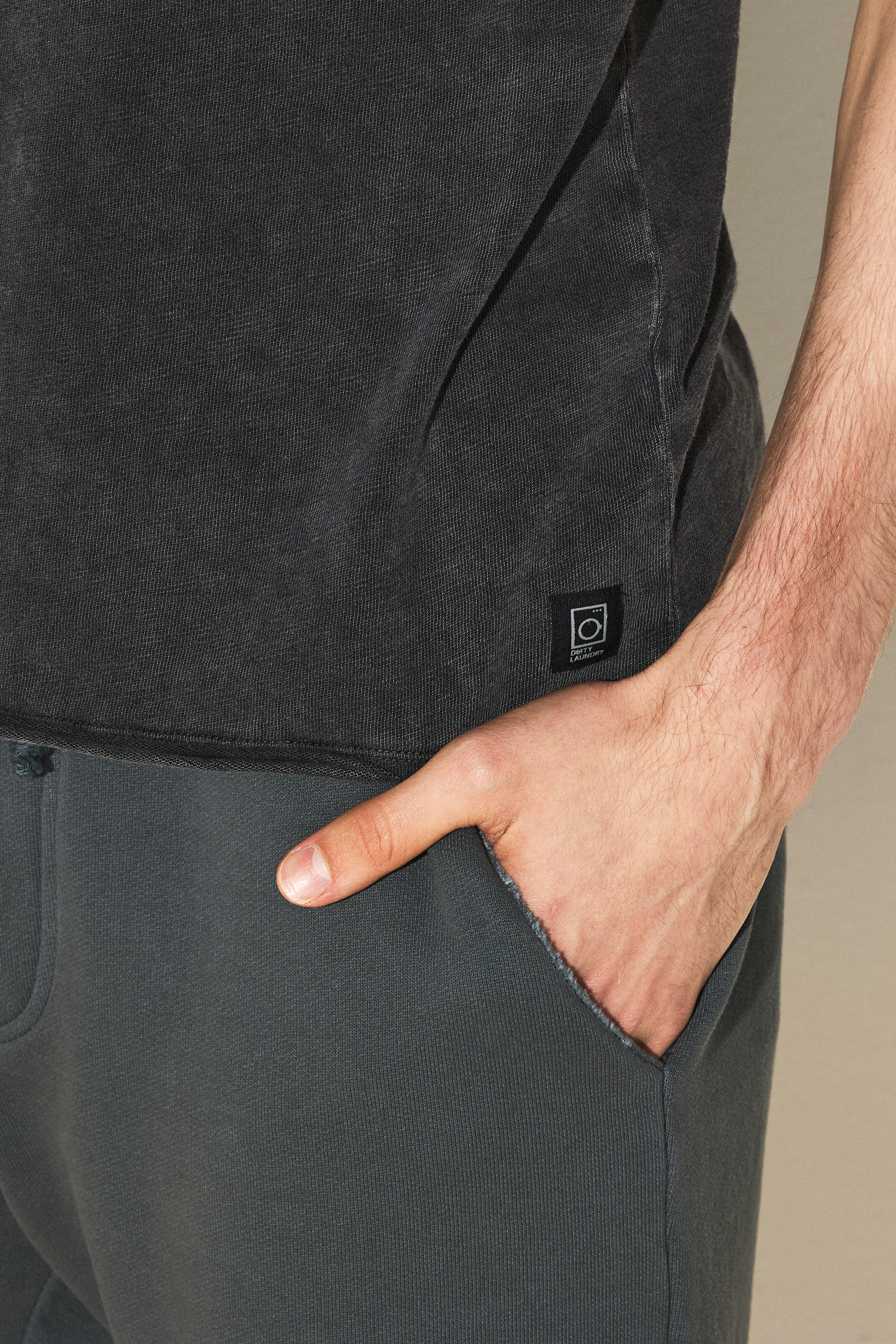 HEAVY SLUB RAW SEAMS TEE