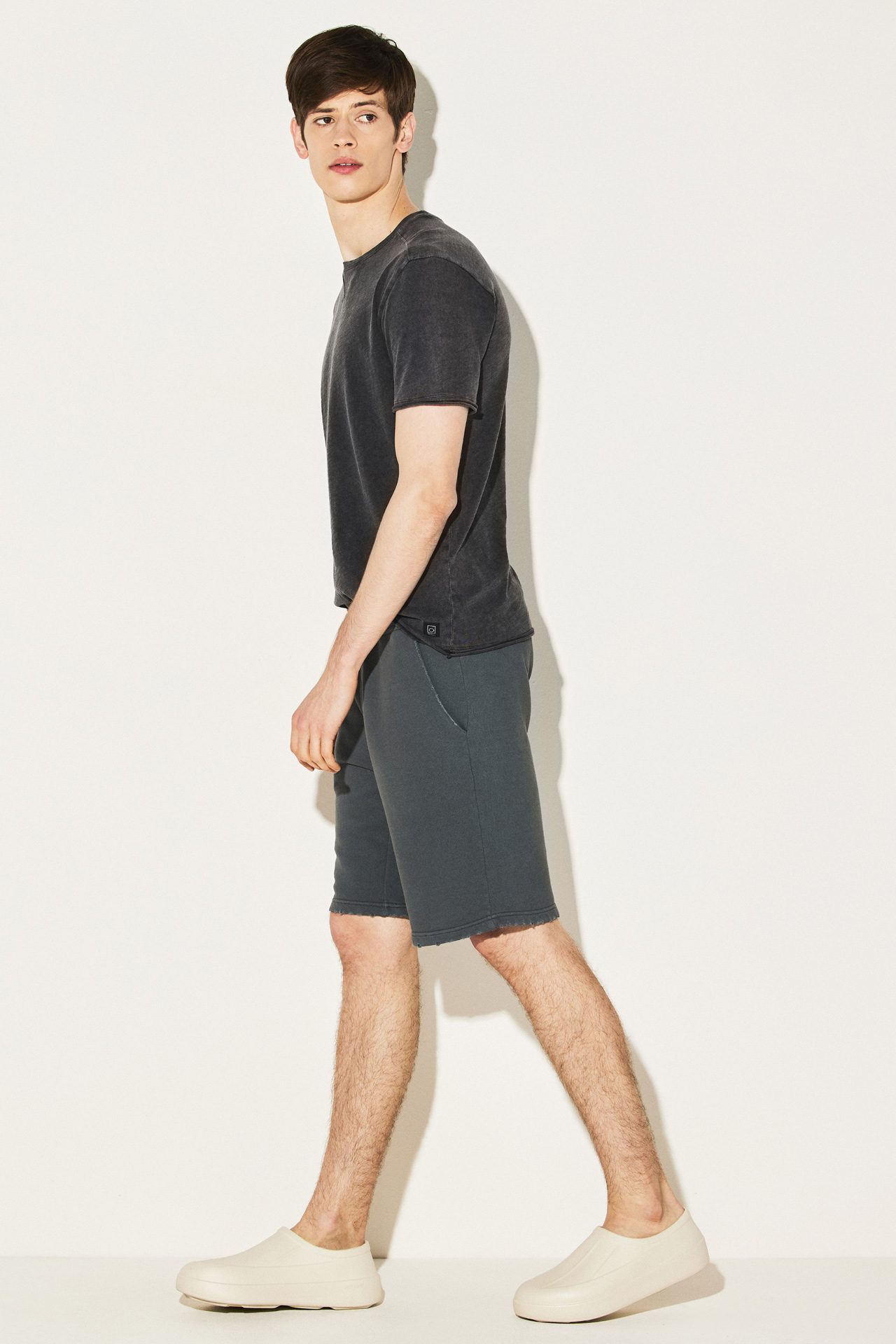 HEAVY SLUB RAW SEAMS TEE