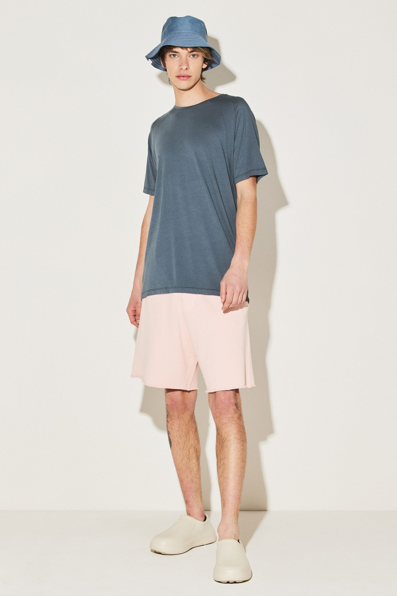 ORGANIC MODAL RAGLAN SEAM TEE