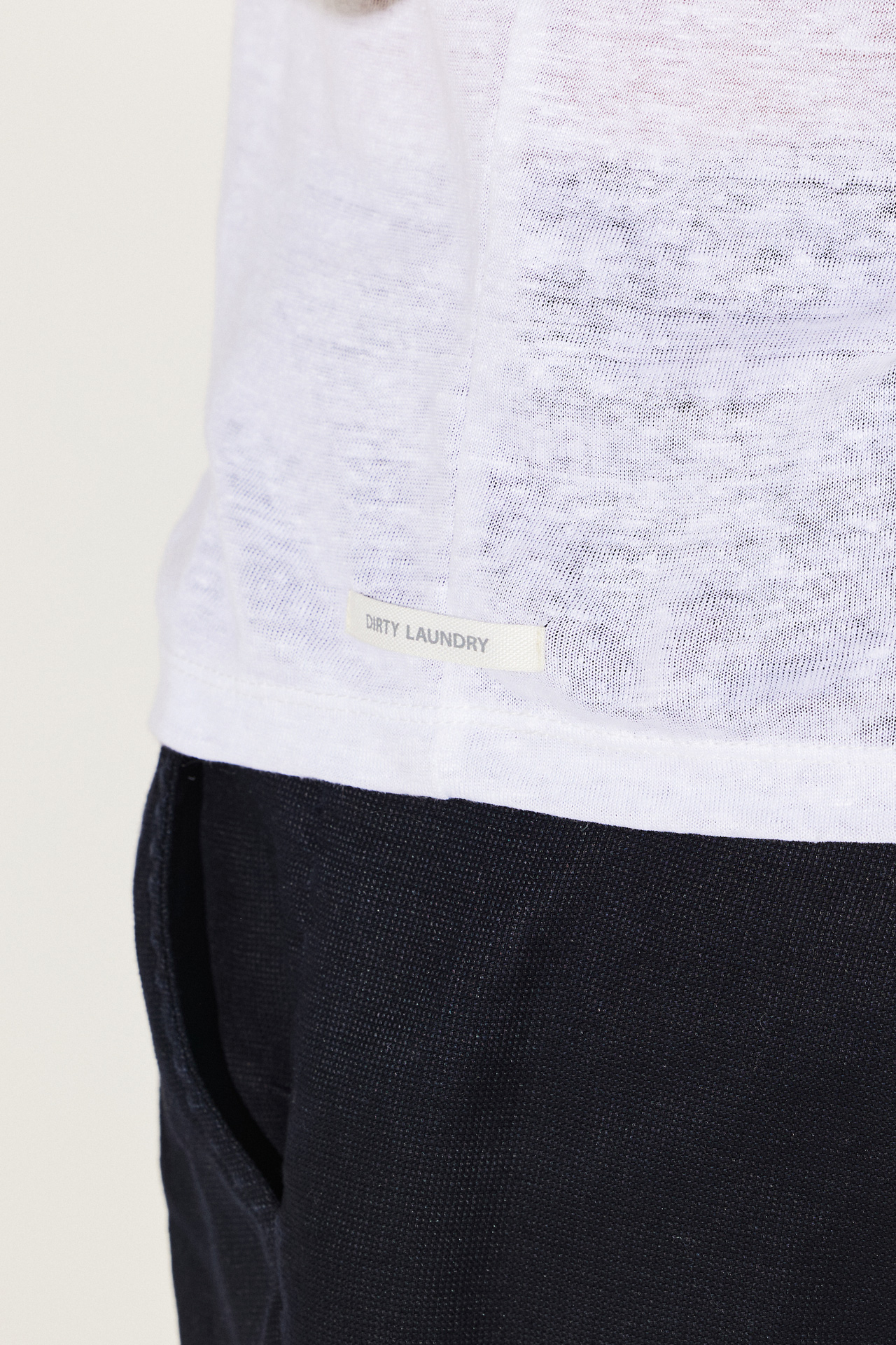 PURE LINEN OPEN STICHES TEE