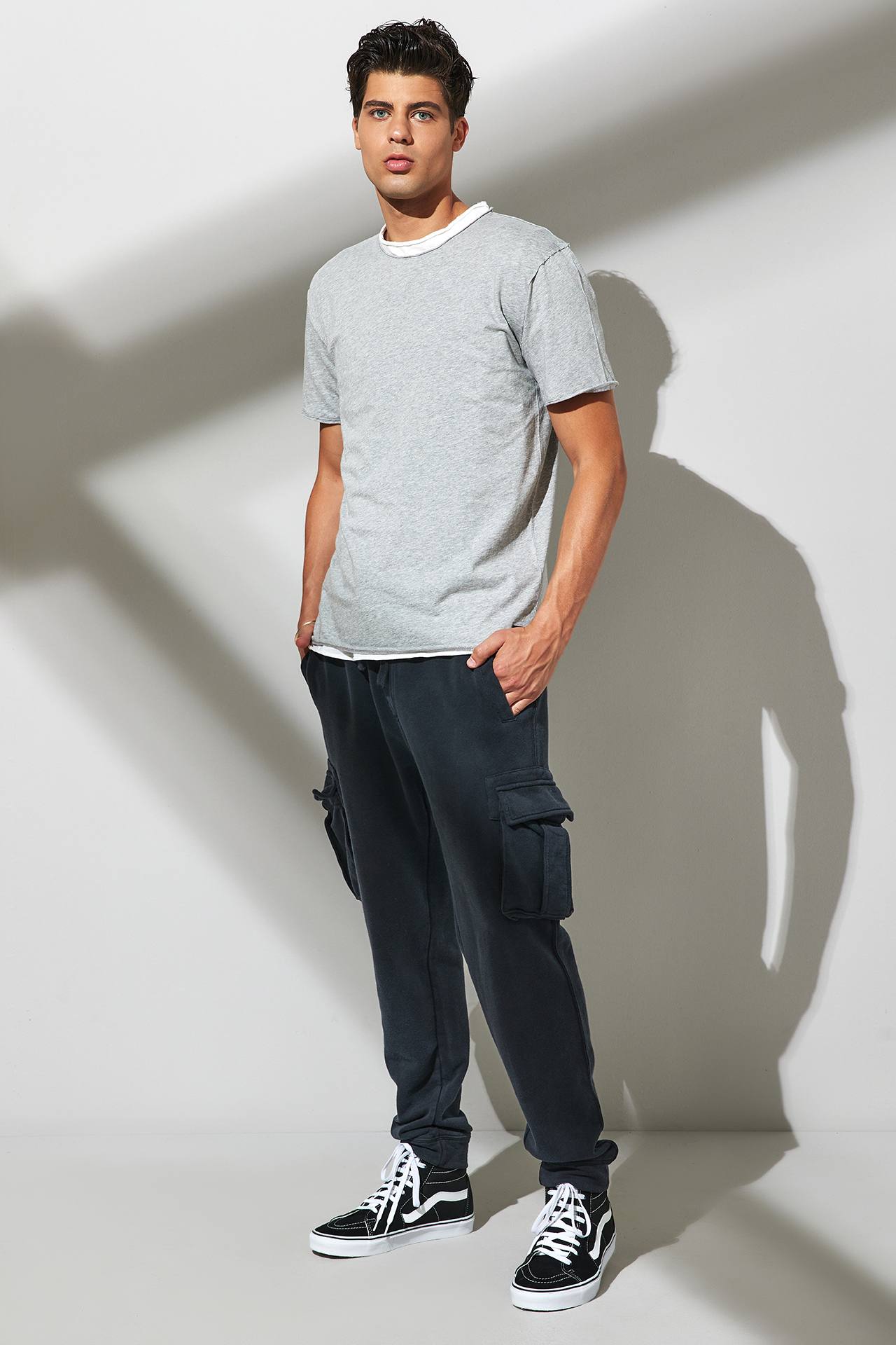 ORGANIC FINE JERSEY RAW CUT NECK TEE