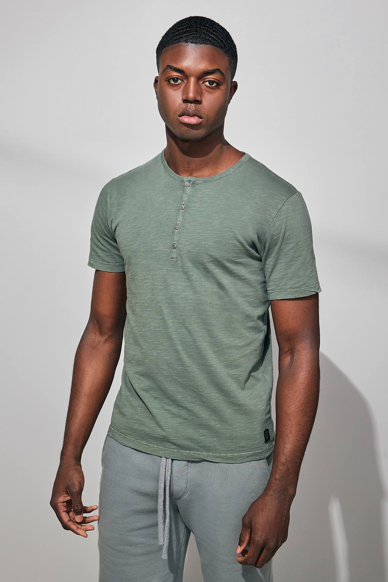 FRONT PLACKET SLUB TEE