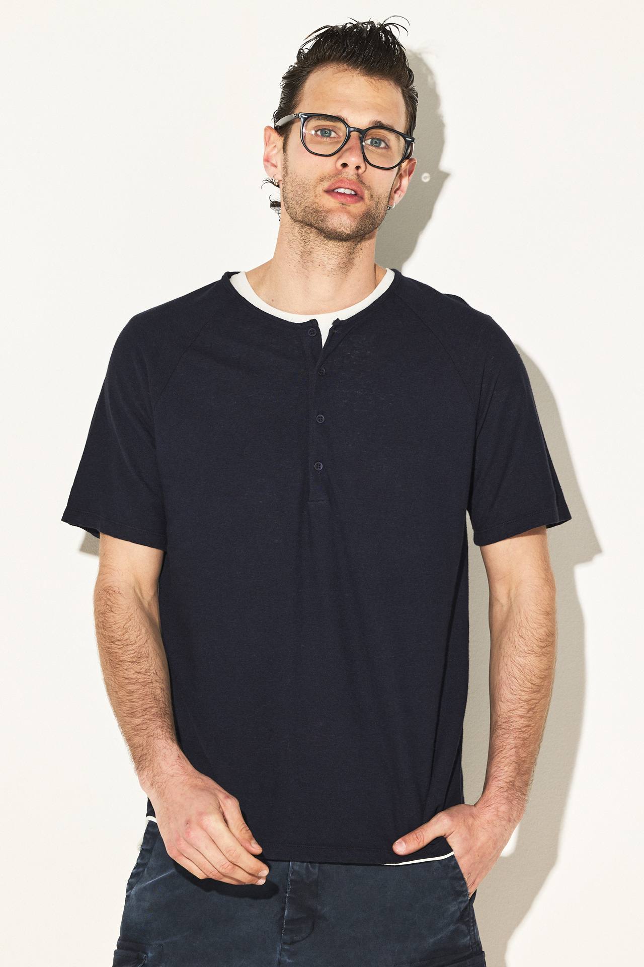 LINEN FRONT PLACKET RAGLAN TEE