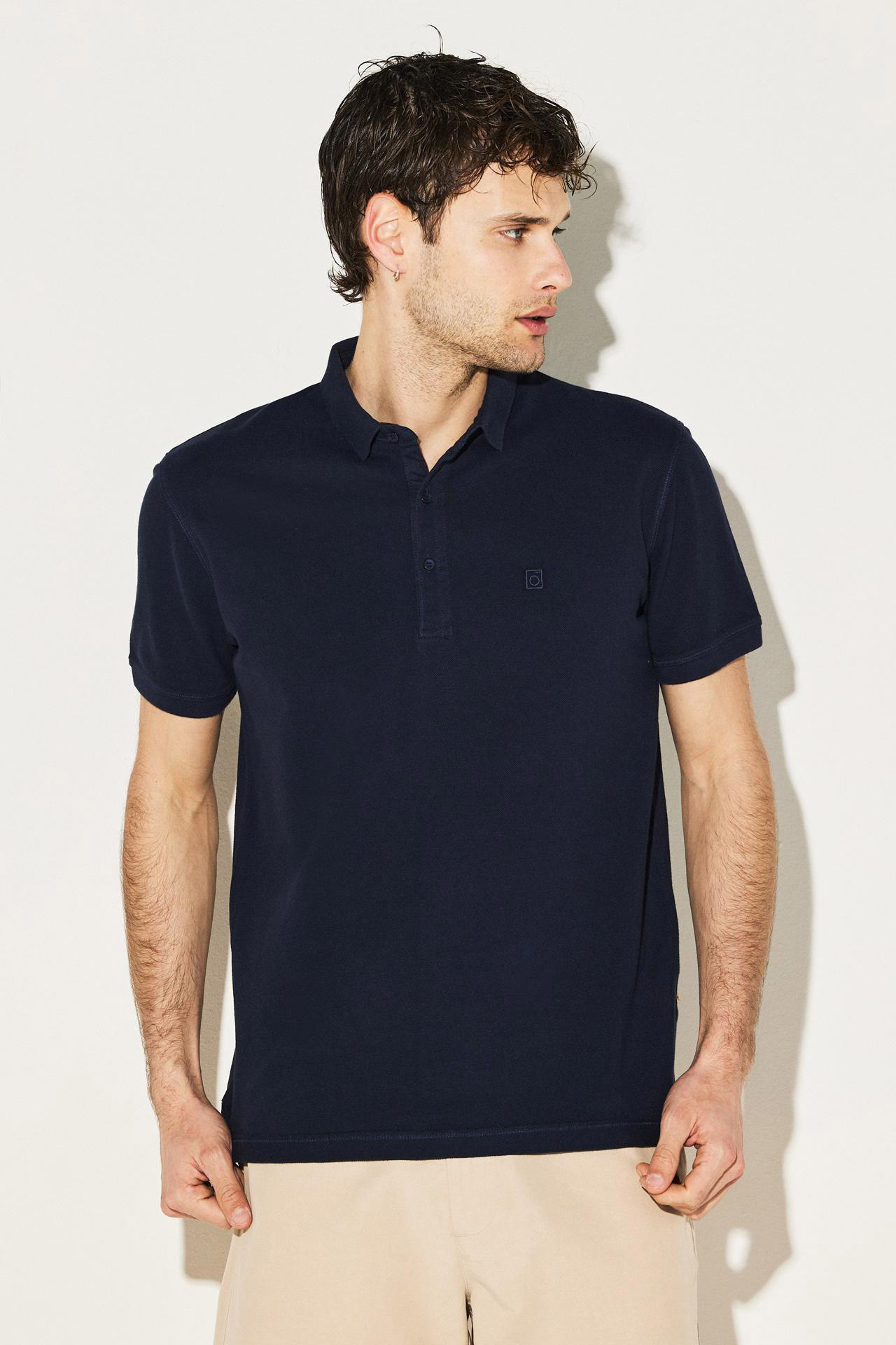 ESSENTIAL POLO TEE