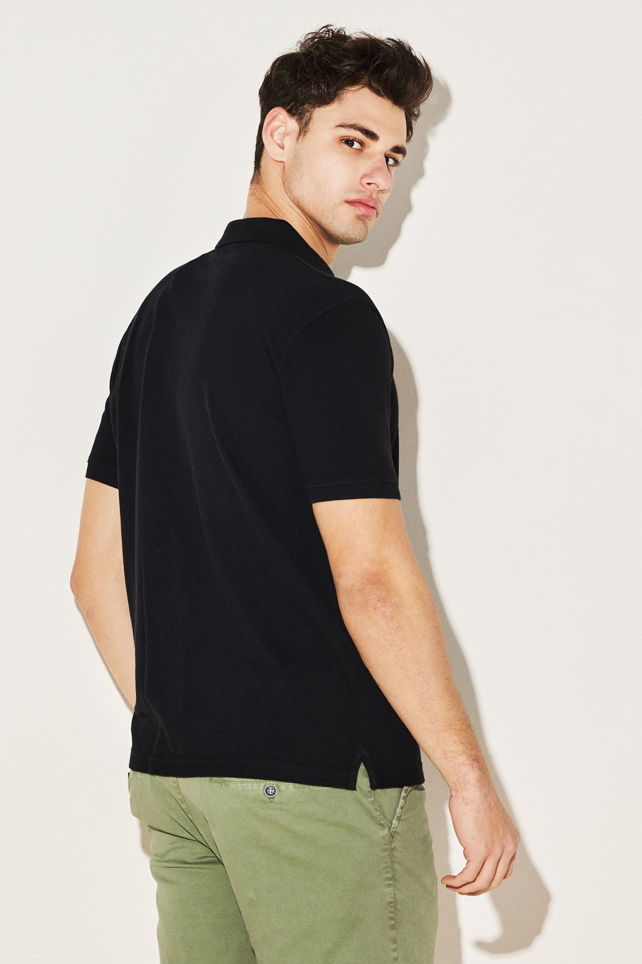 ESSENTIAL POLO TEE