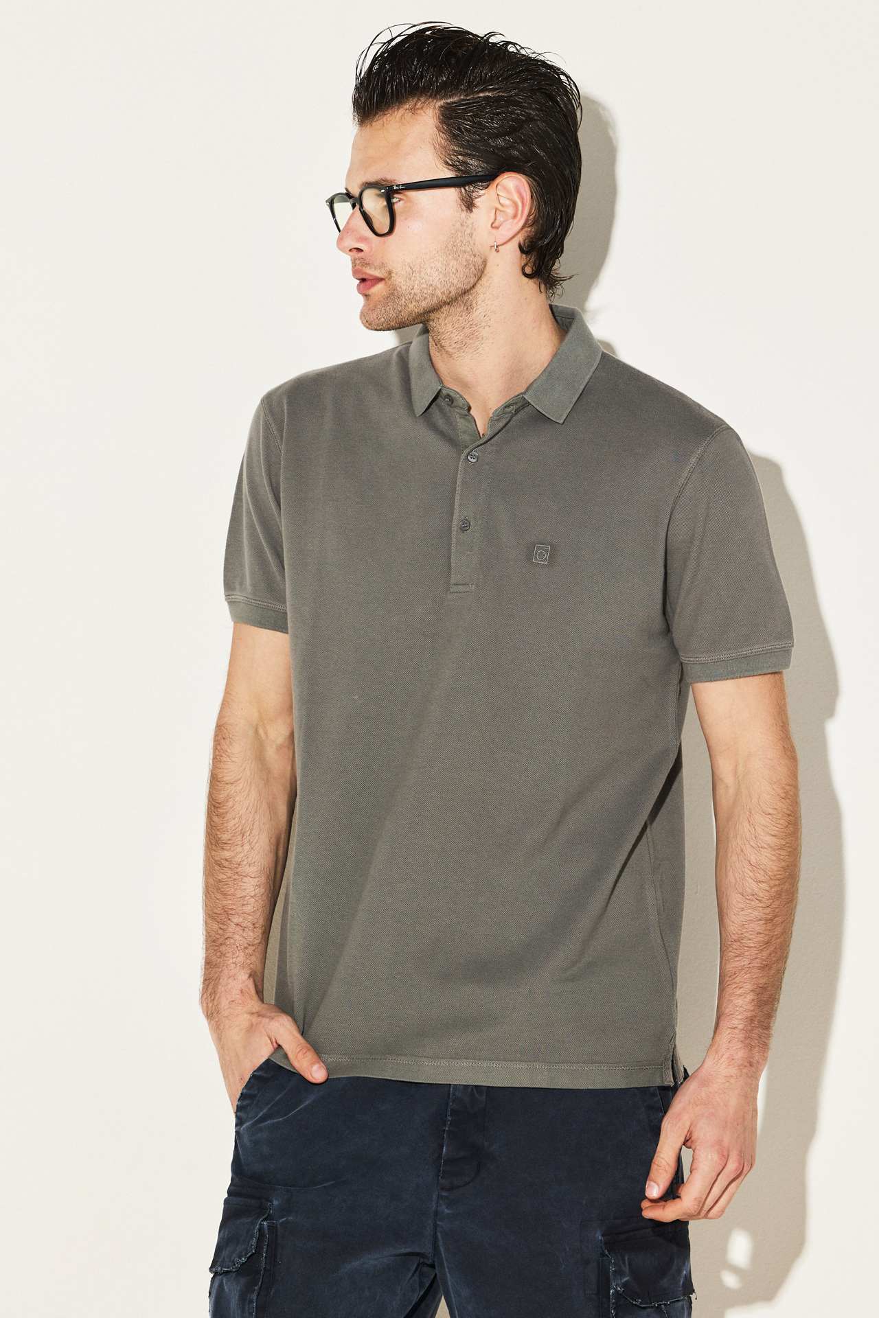 ESSENTIAL POLO TEE