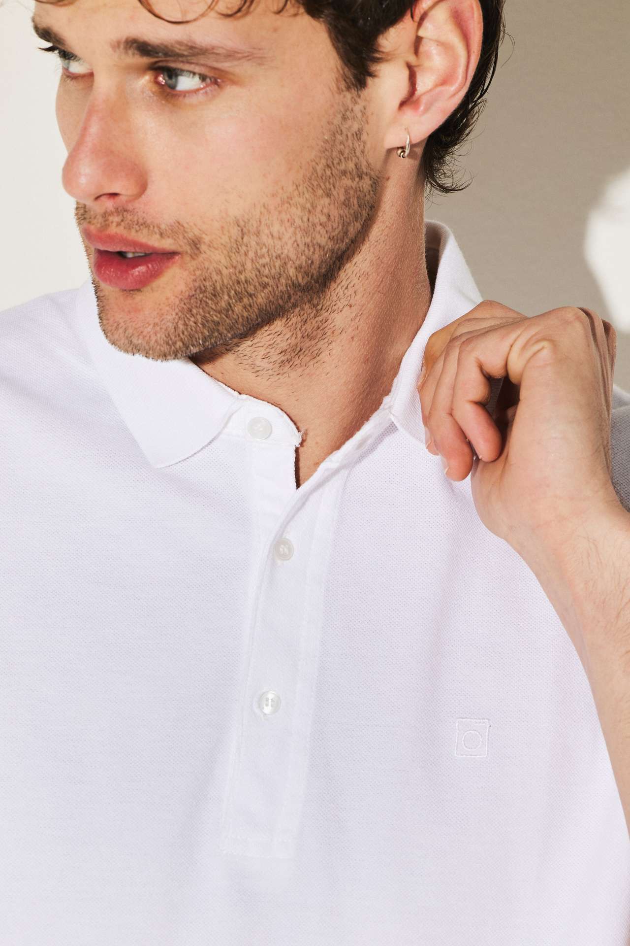 ESSENTIAL POLO TEE