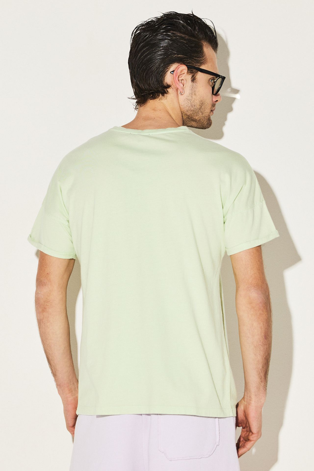 ROLLED SLEEVE TEE