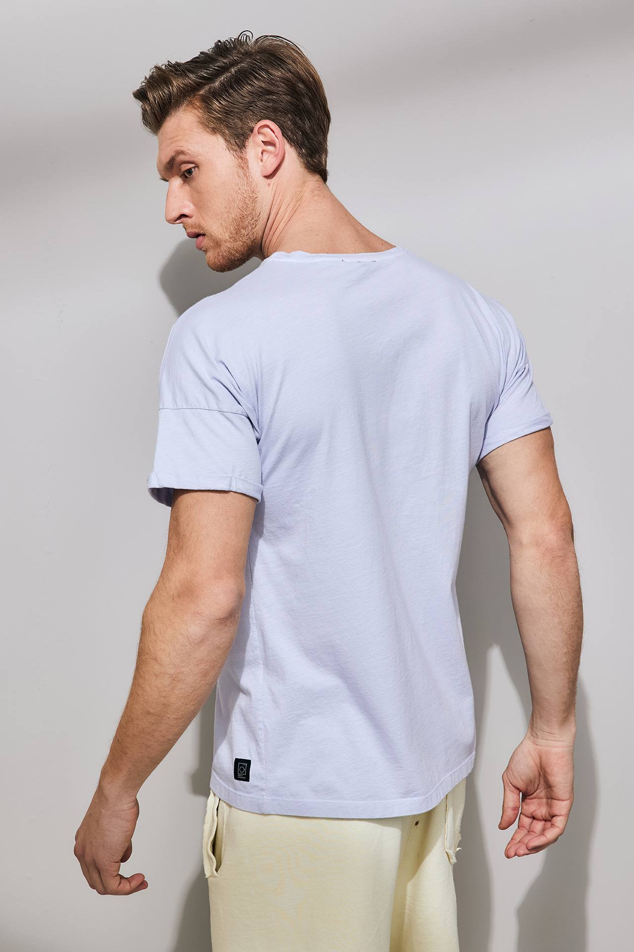 ROLLED SLEEVE TEE