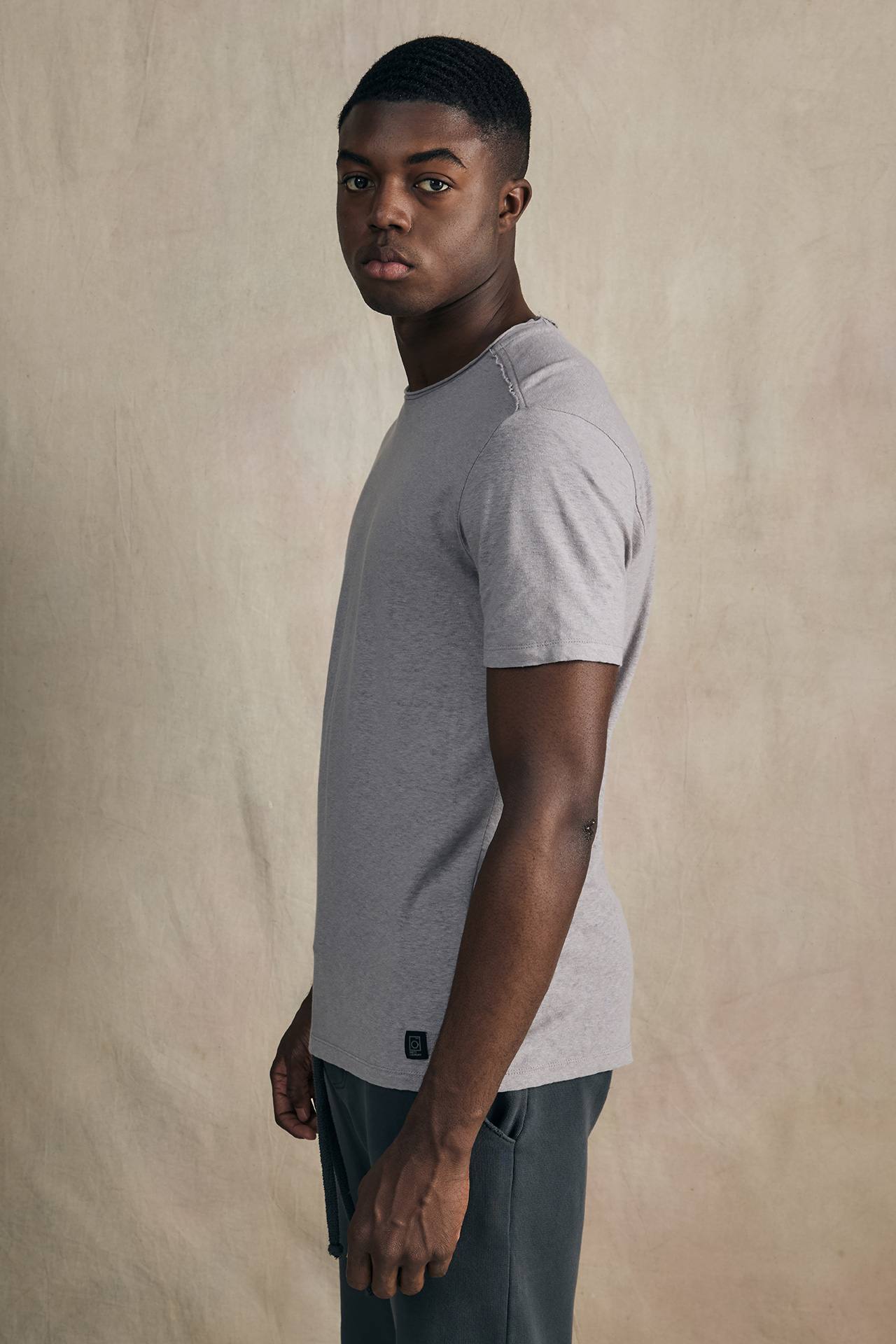 RELAXED LINEN T-SHIRT