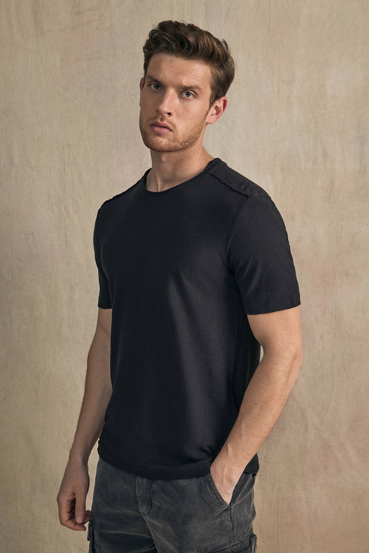 RELAXED LINEN T-SHIRT