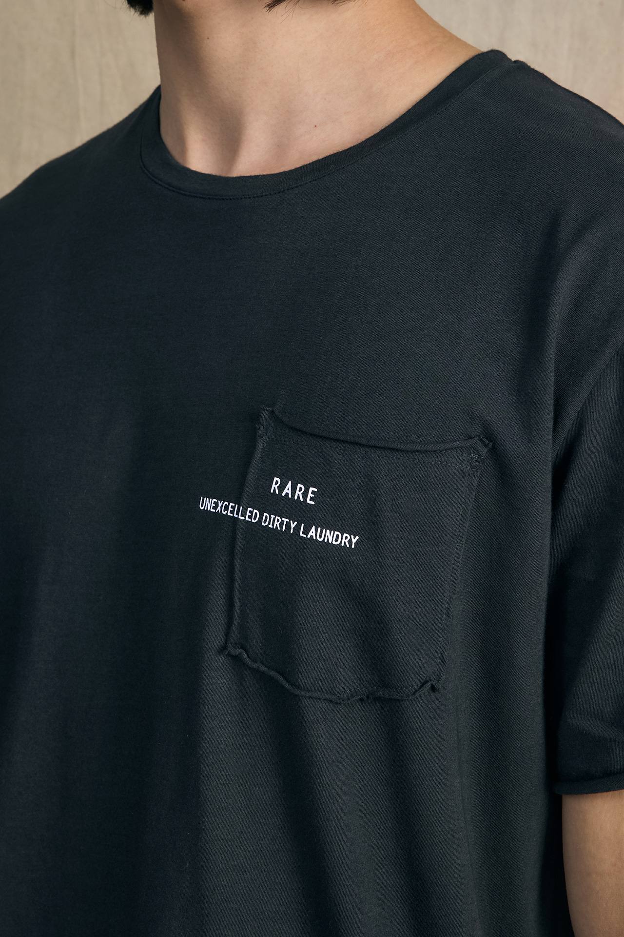 RARE POCKET TEE