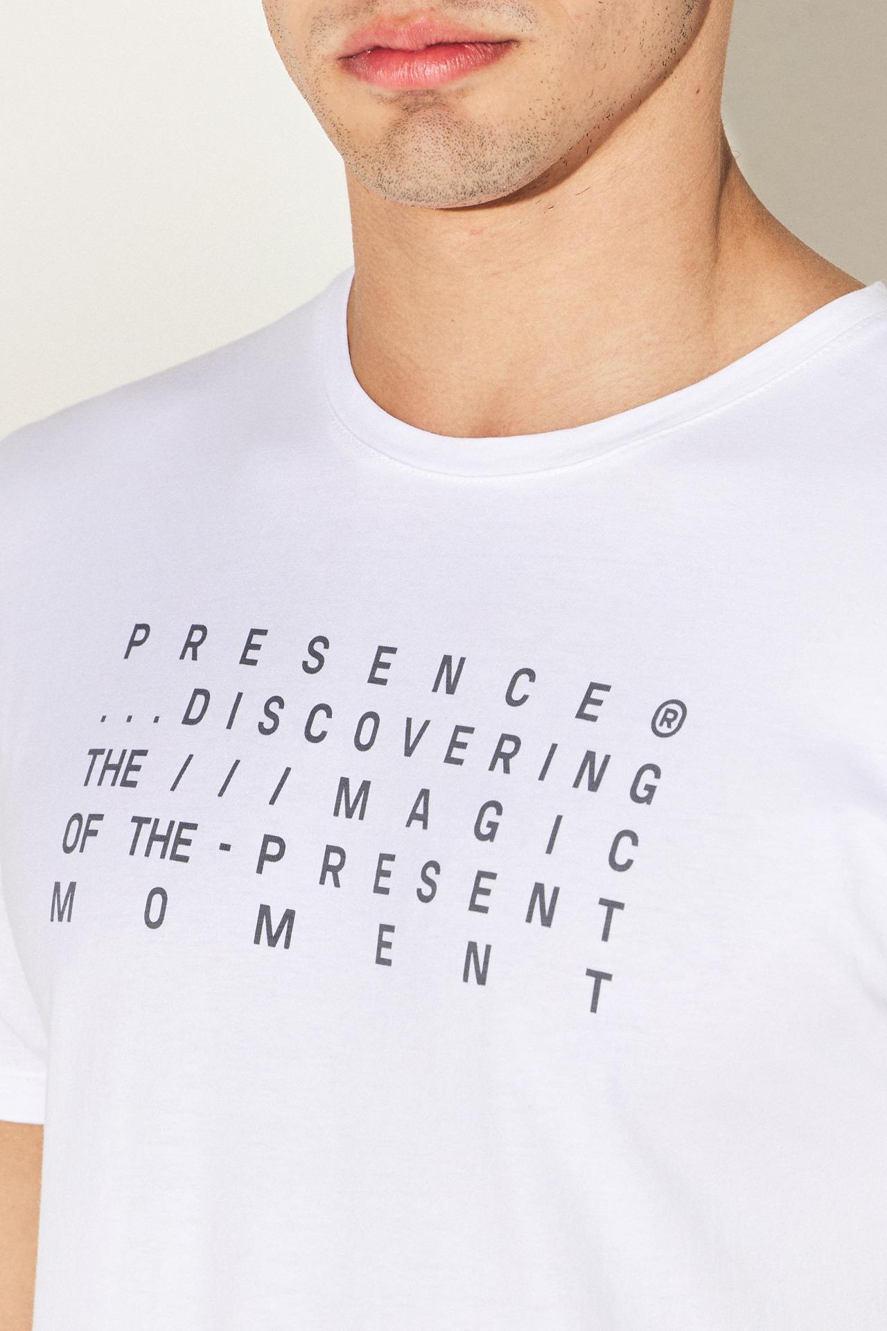 PRESENCE T-SHIRT